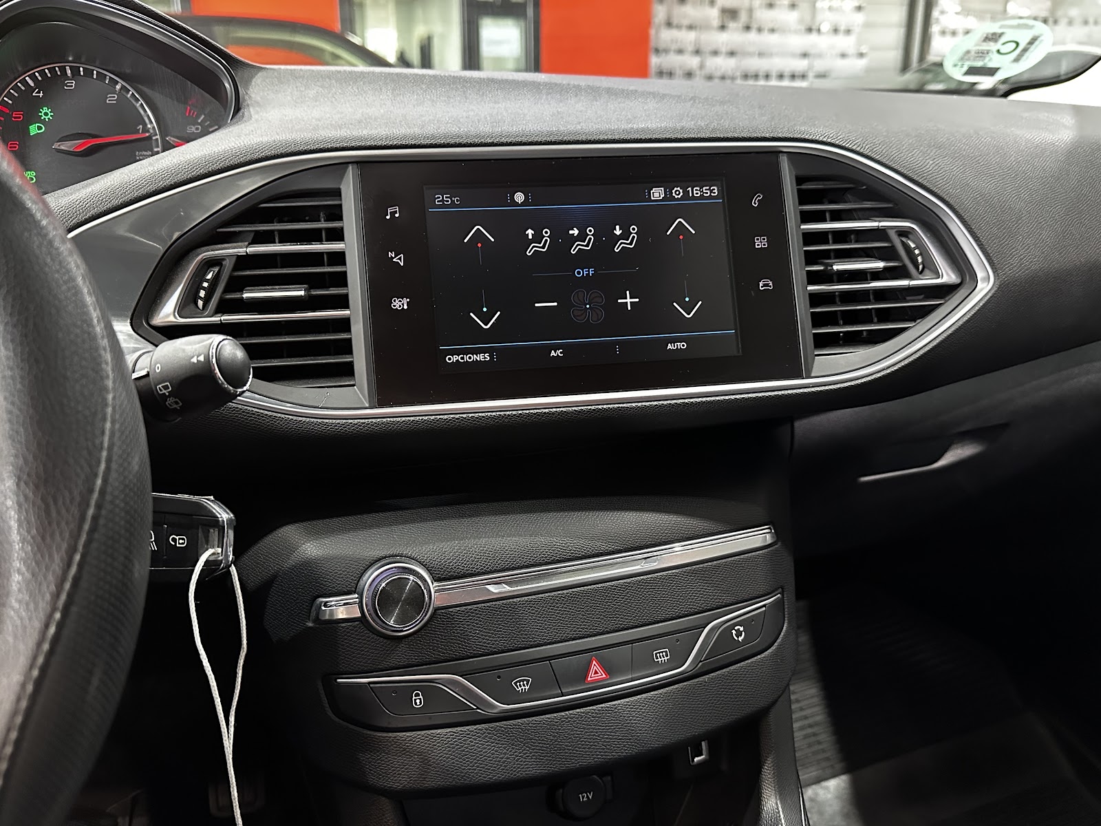 Foto 14 de PEUGEOT NUEVO 308 SW ALLURE 1 2017 en venta en CSV Motor VALDEFUENTES