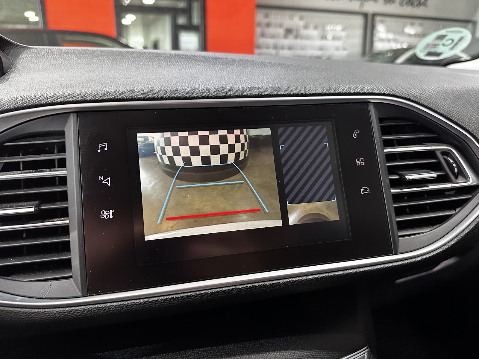 Foto 15 de PEUGEOT NUEVO 308 SW ALLURE 1 2017 en venta en CSV Motor VALDEFUENTES