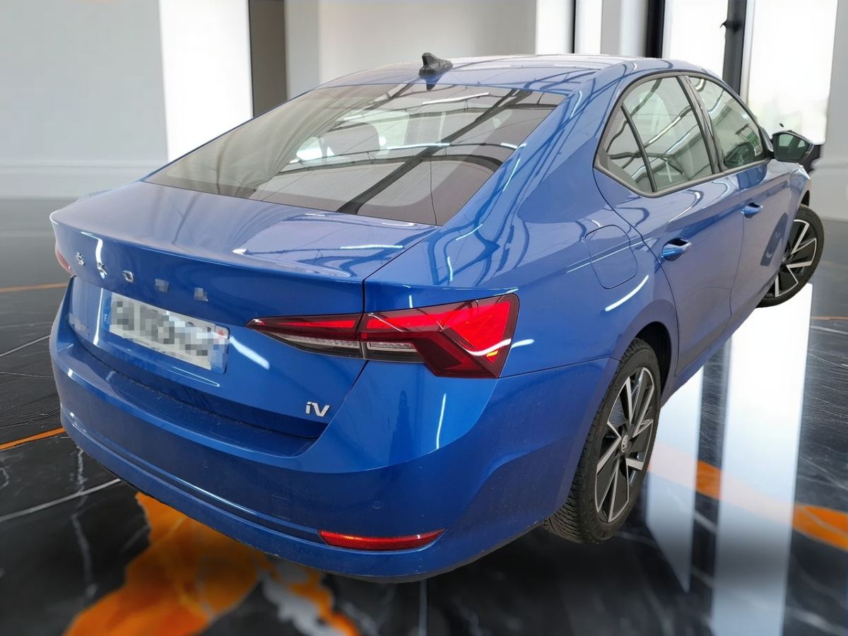 Foto 9 de SKODA OCTAVIA 2021 en venta en CSV Motor VALDEFUENTES