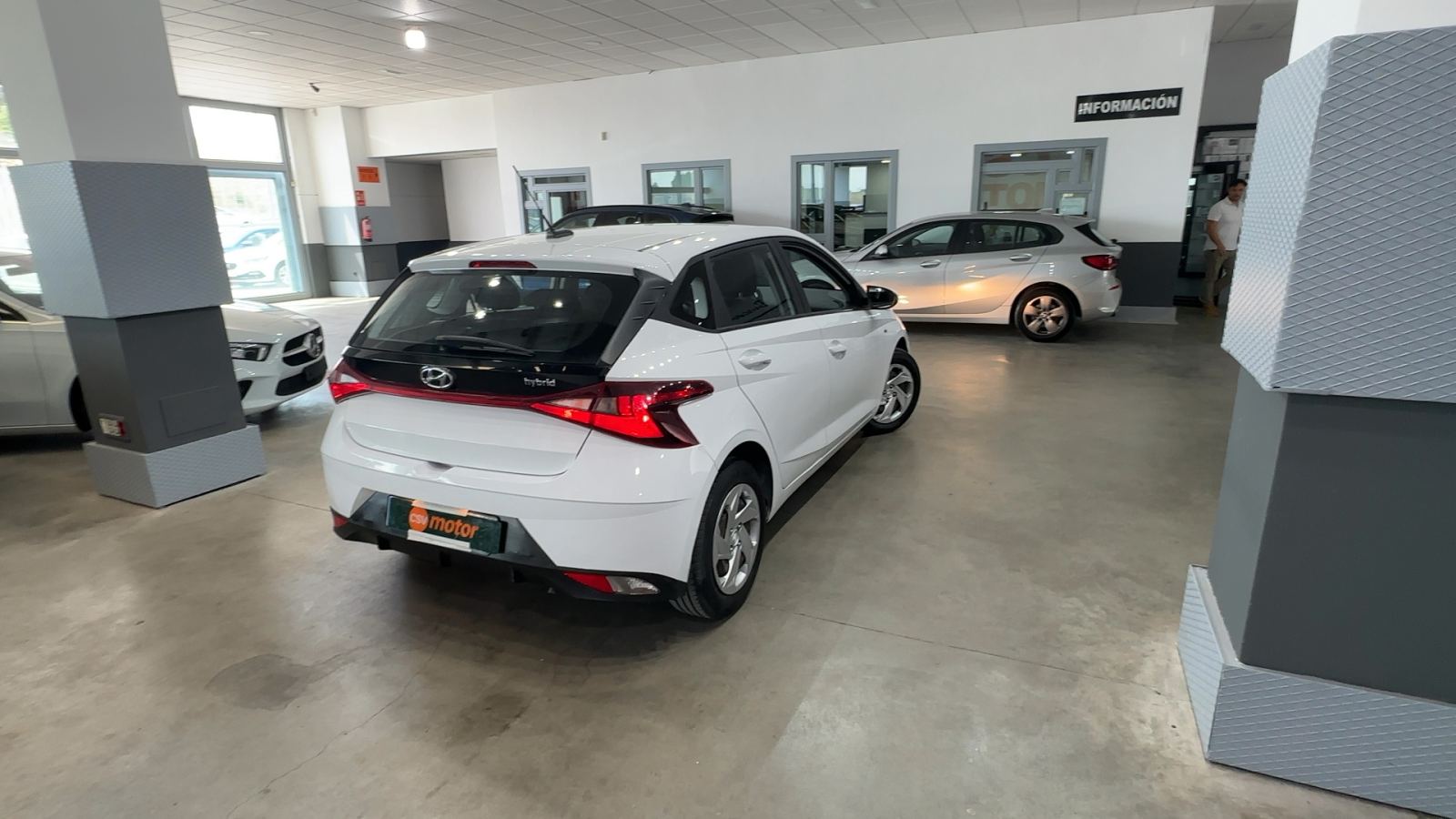 HYUNDAI I20 — vista 3/4 trasera derecha | CSV Motor VALDEFUENTES