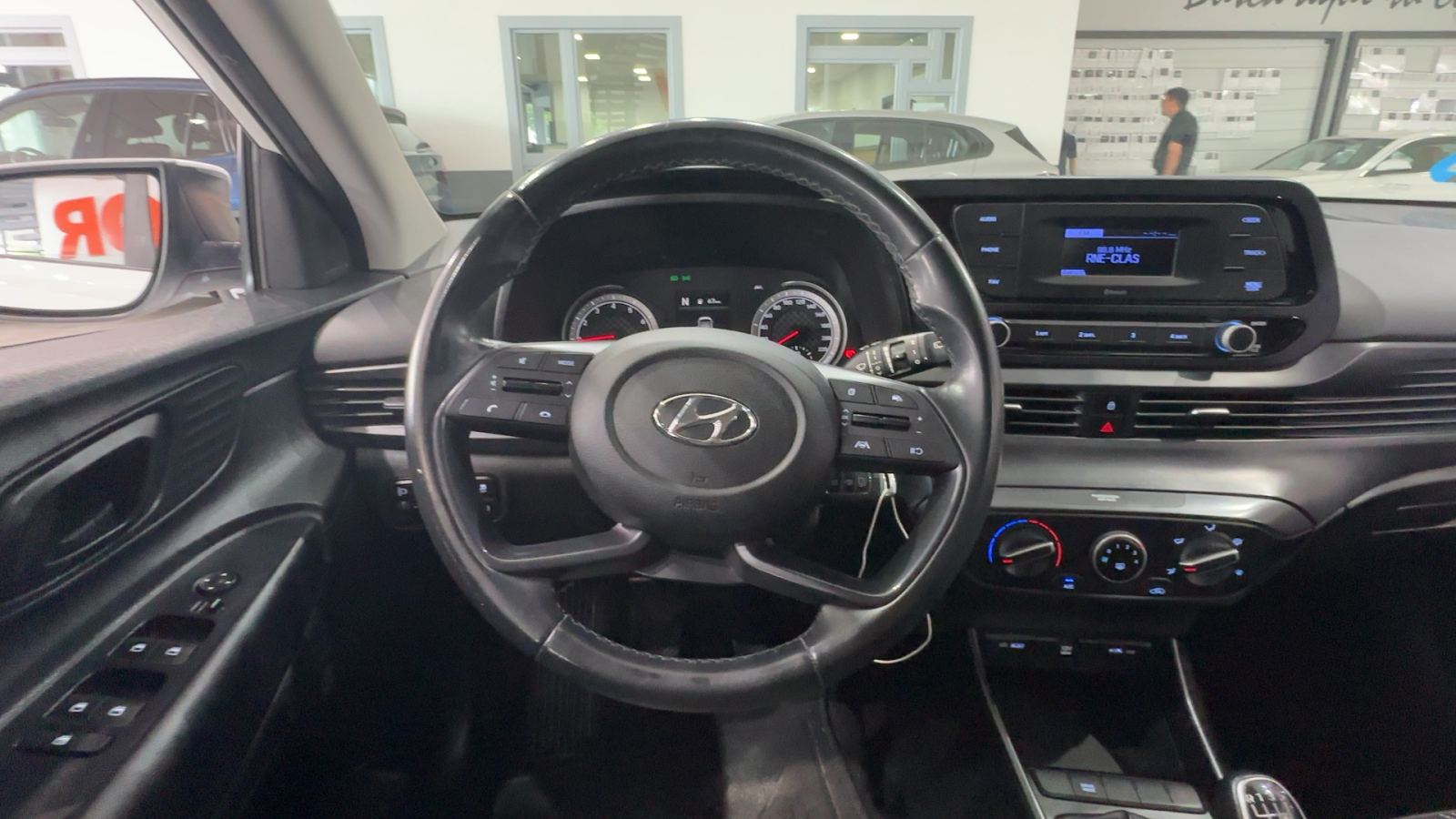HYUNDAI I20 — detalle del volante | CSV Motor VALDEFUENTES