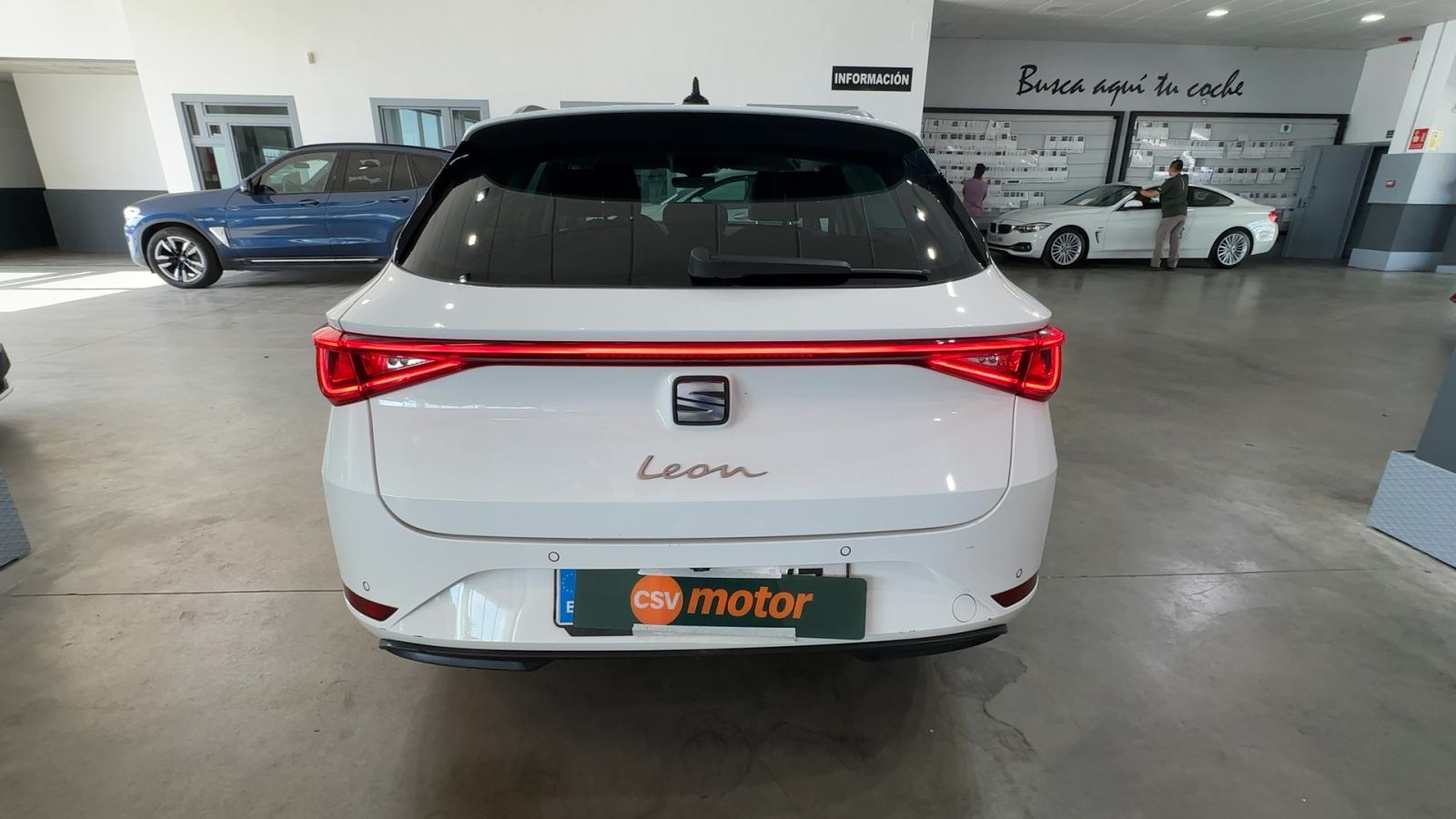 SEAT LEON — detalle trasero | CSV Motor VALDEFUENTES