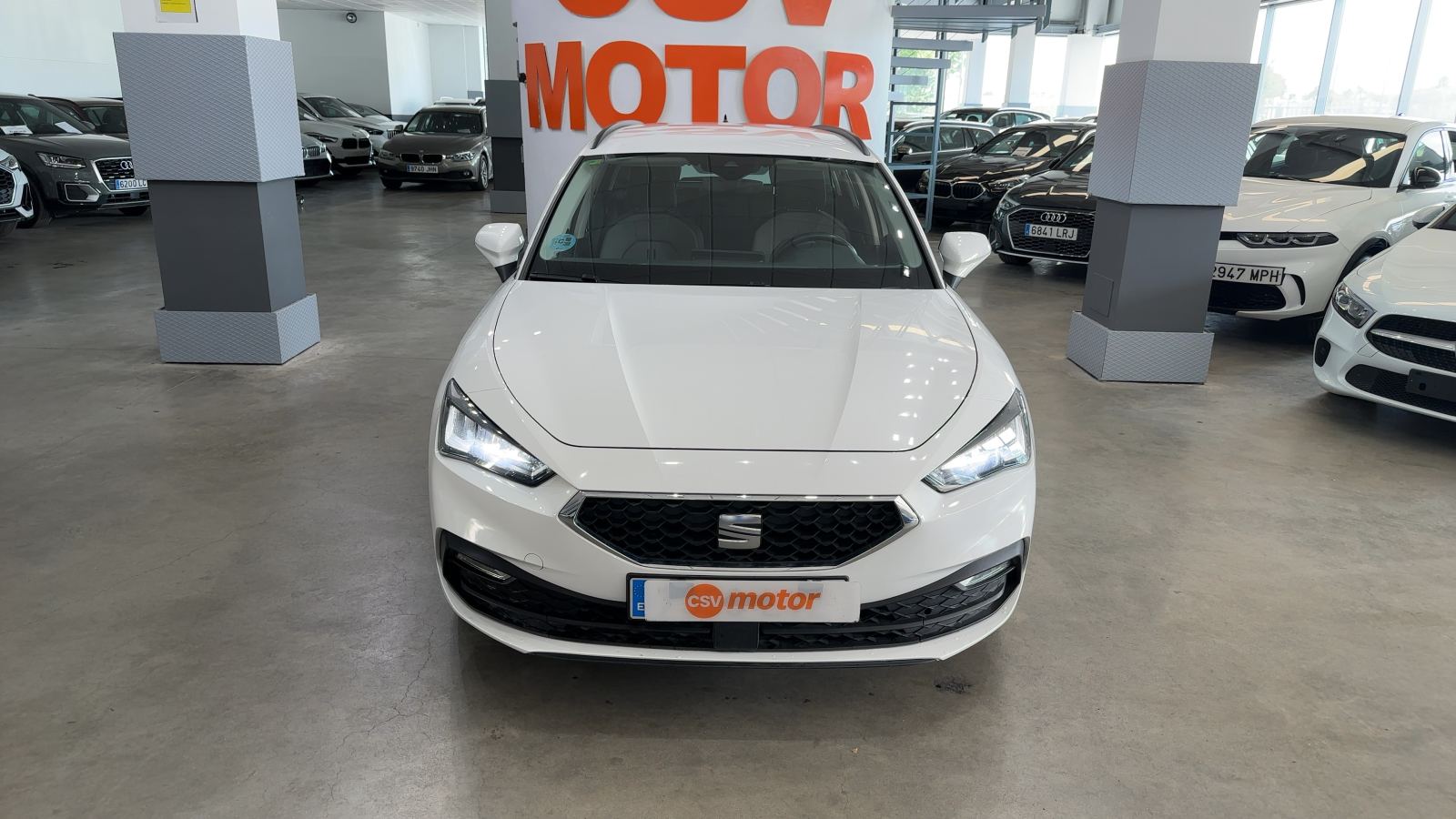 SEAT LEON — detalle extras | CSV Motor VALDEFUENTES