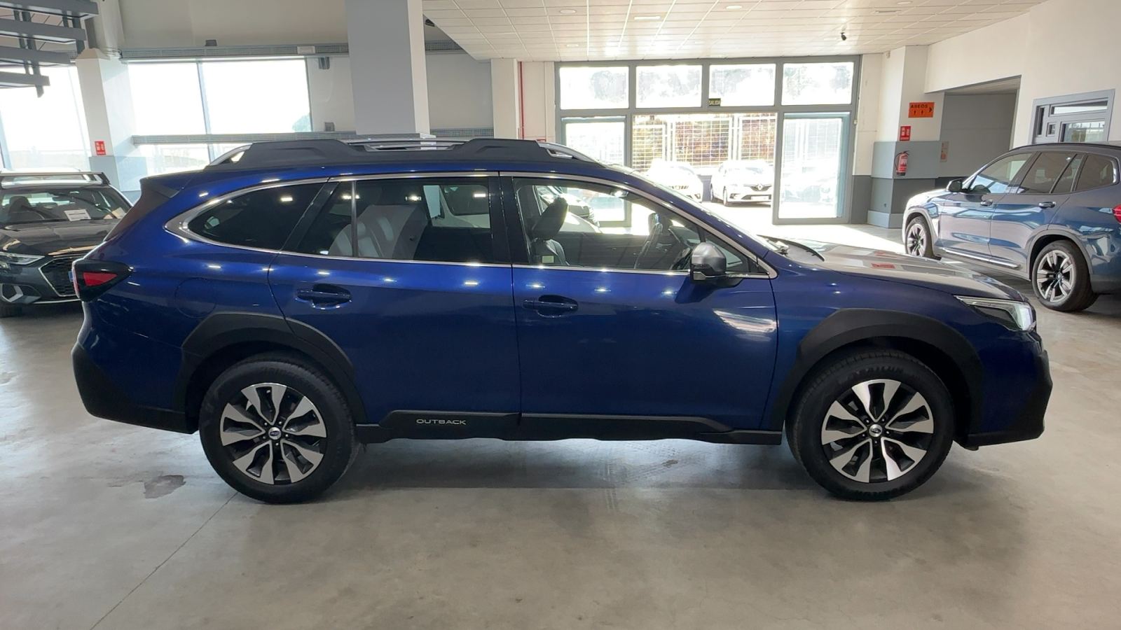 SUBARU OUTBACK — perfil lateral derecho | CSV Motor VALDEFUENTES