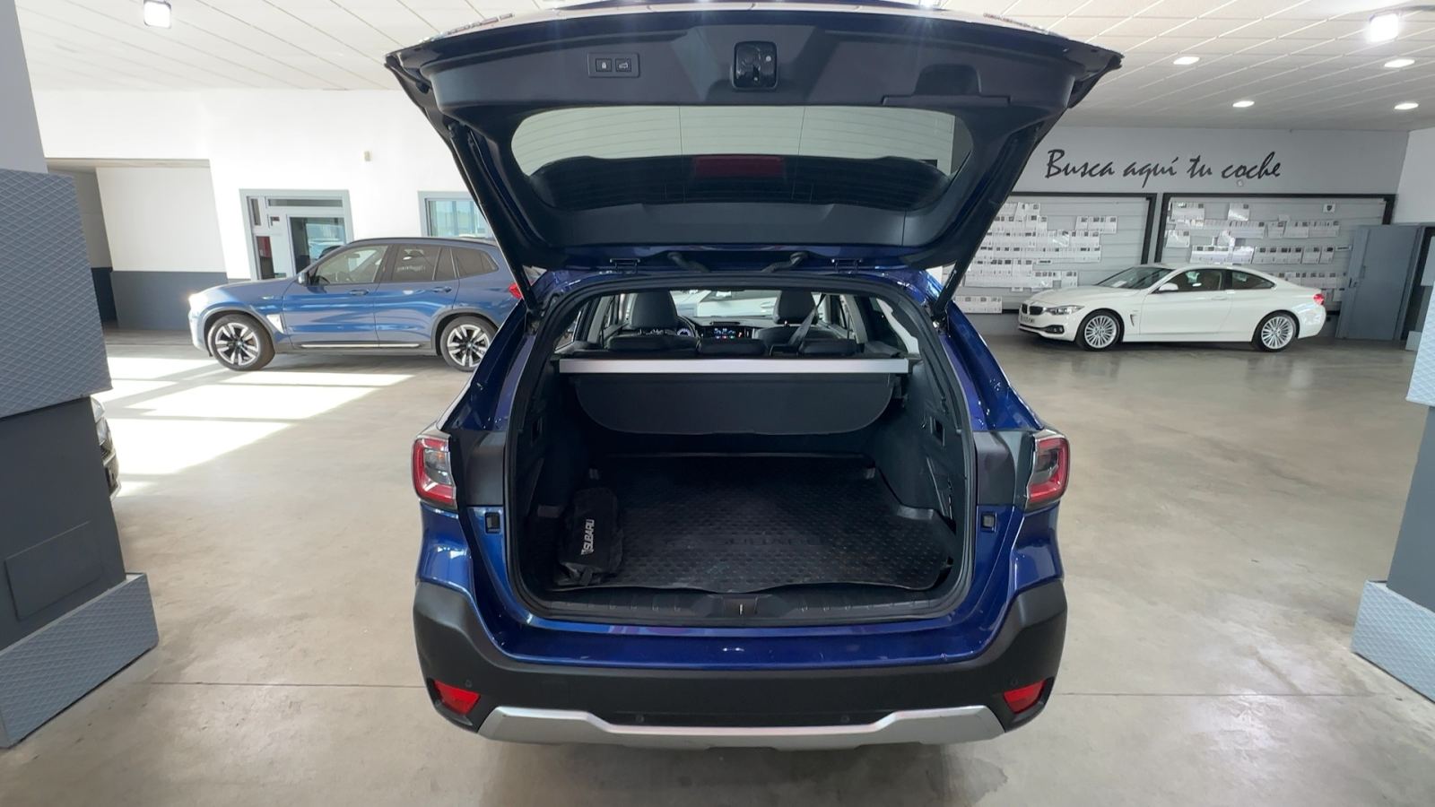 SUBARU OUTBACK — maletero abierto | CSV Motor VALDEFUENTES