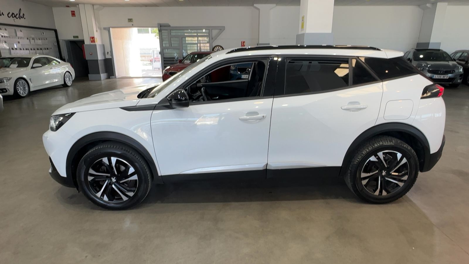 PEUGEOT 2008 — perfil lateral izquierdo | CSV Motor VALDEFUENTES