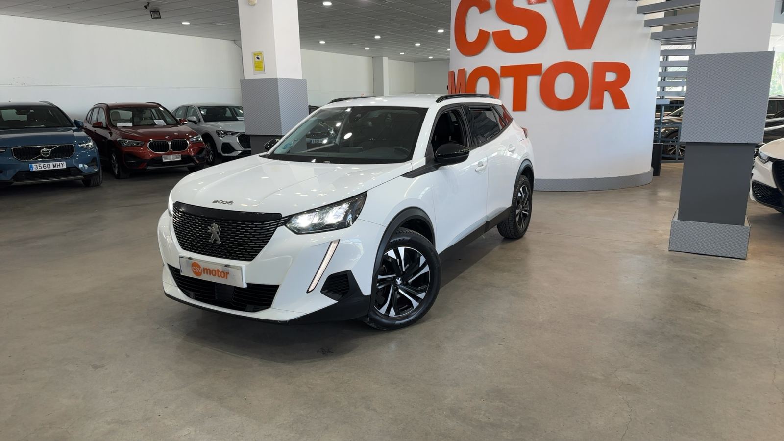 PEUGEOT 2008 — vista 3/4 delantera izquierda | CSV Motor VALDEFUENTES