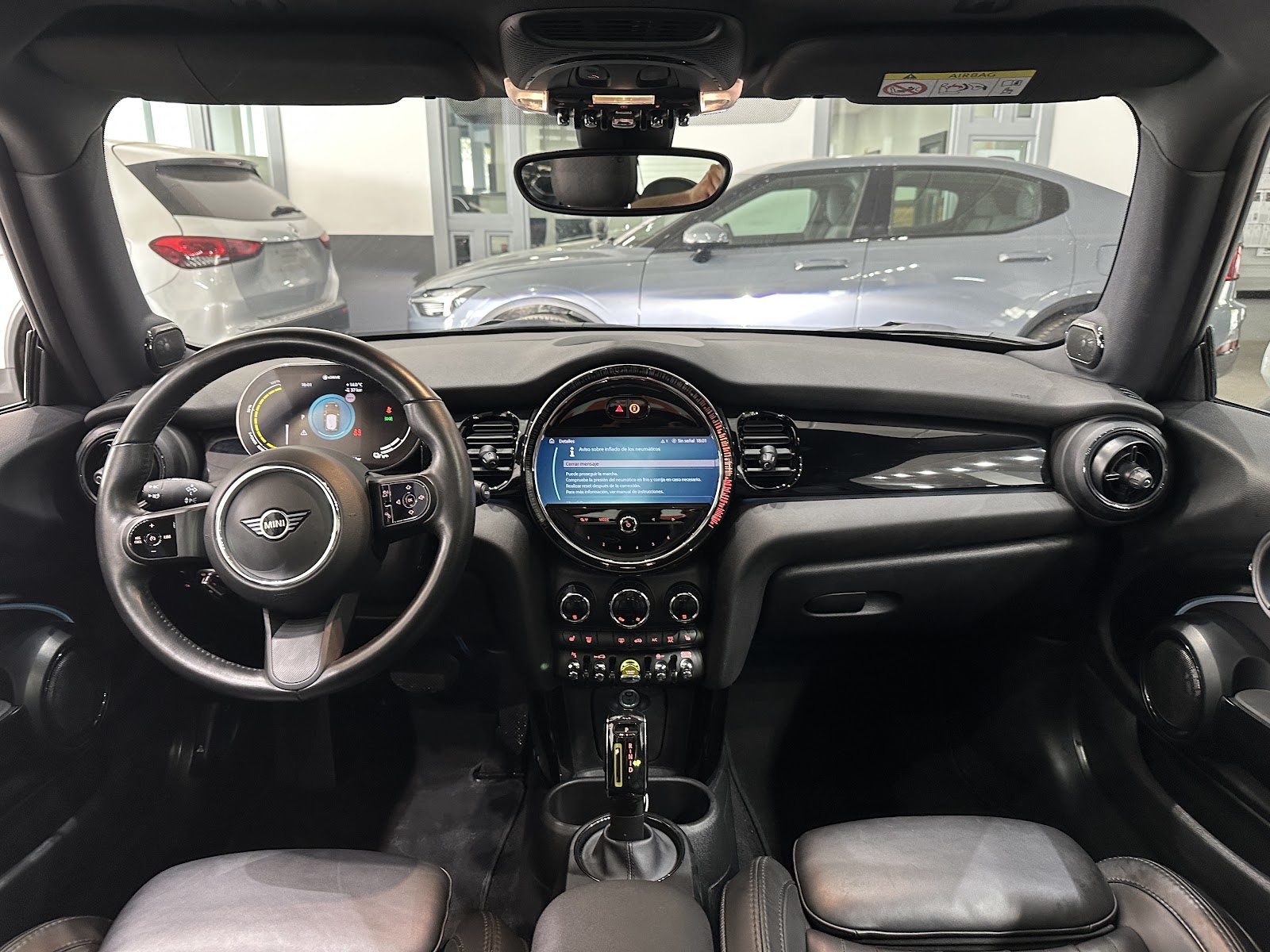 Foto 11 de MINI MINI 2023 en venta en CSV Motor BILBAO