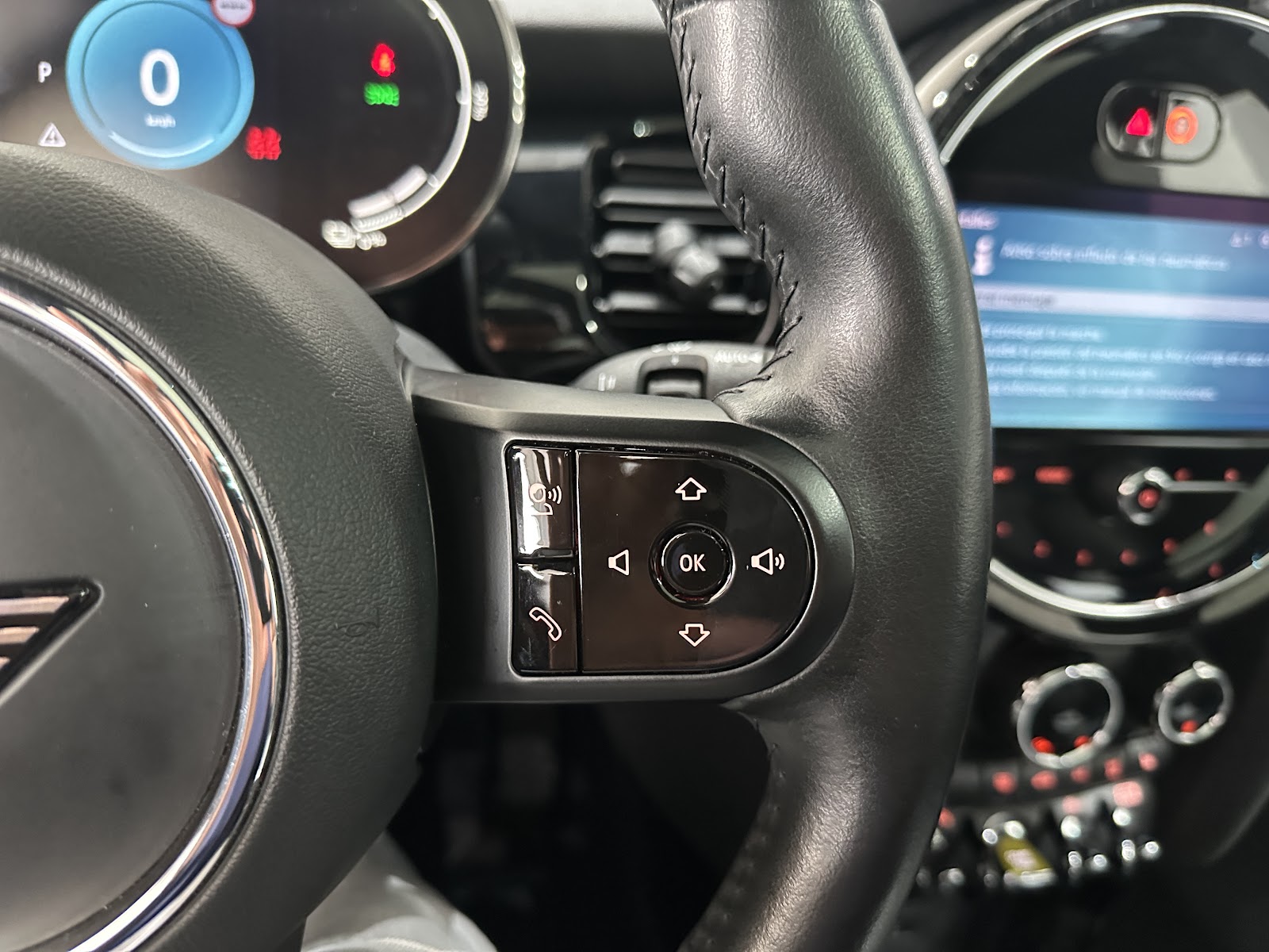 Foto 12 de MINI MINI 2023 en venta en CSV Motor BILBAO
