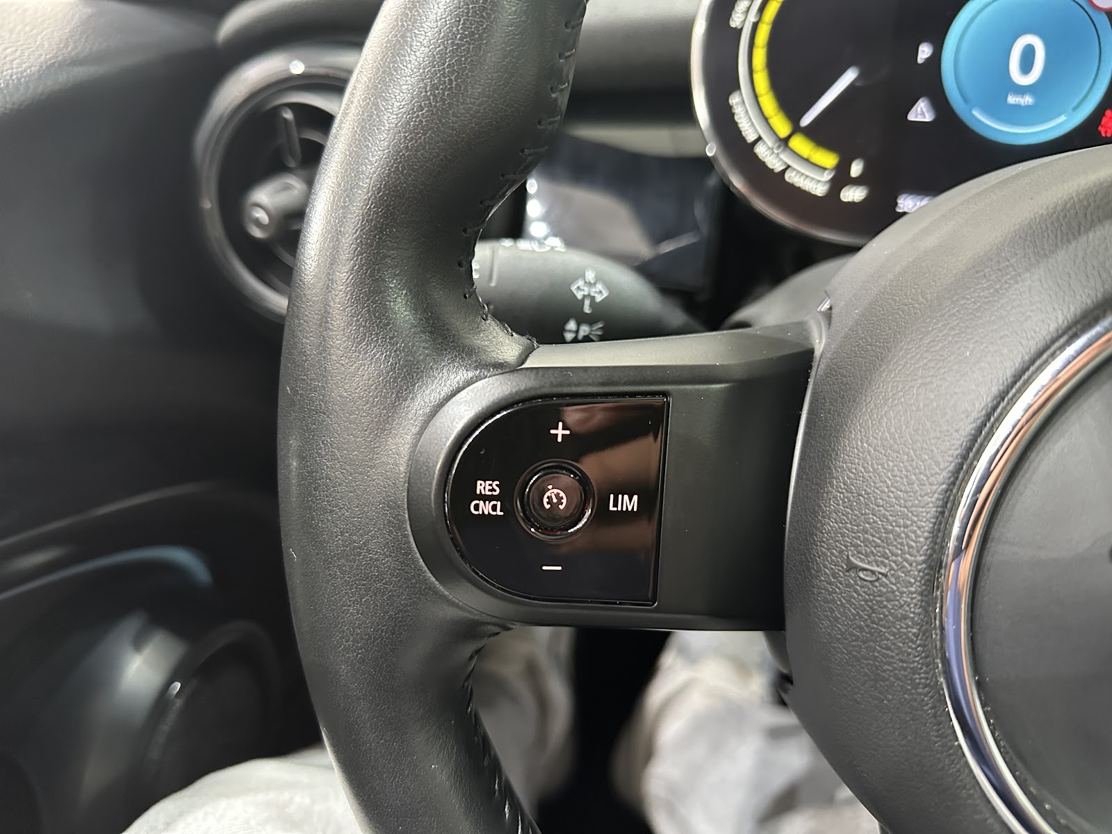 Foto 13 de MINI MINI 2023 en venta en CSV Motor BILBAO