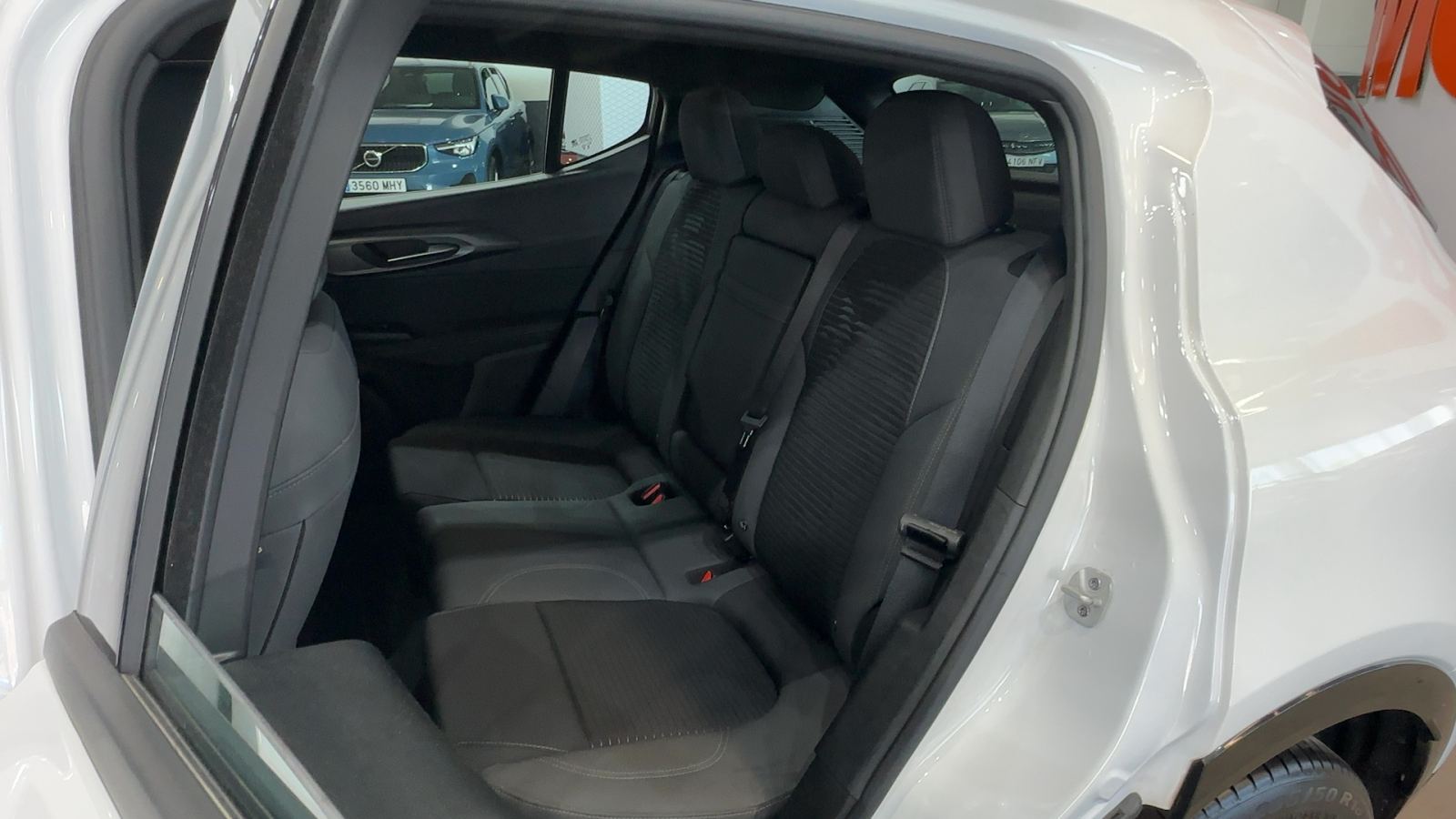 ALFA ROMEO TONALE — interior asientos traseros | CSV Motor VALDEFUENTES