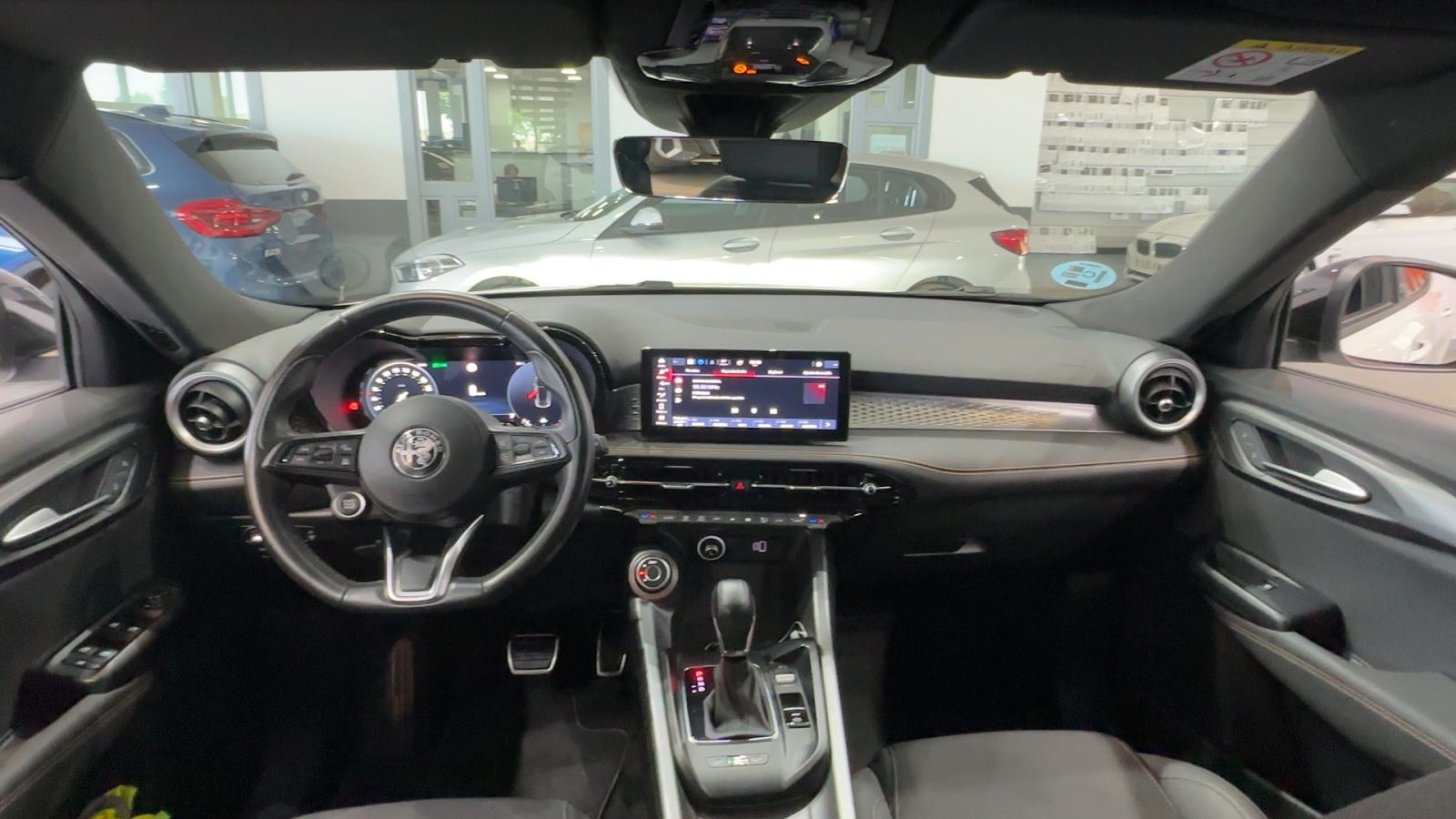 ALFA ROMEO TONALE — salpicadero y consola central | CSV Motor VALDEFUENTES