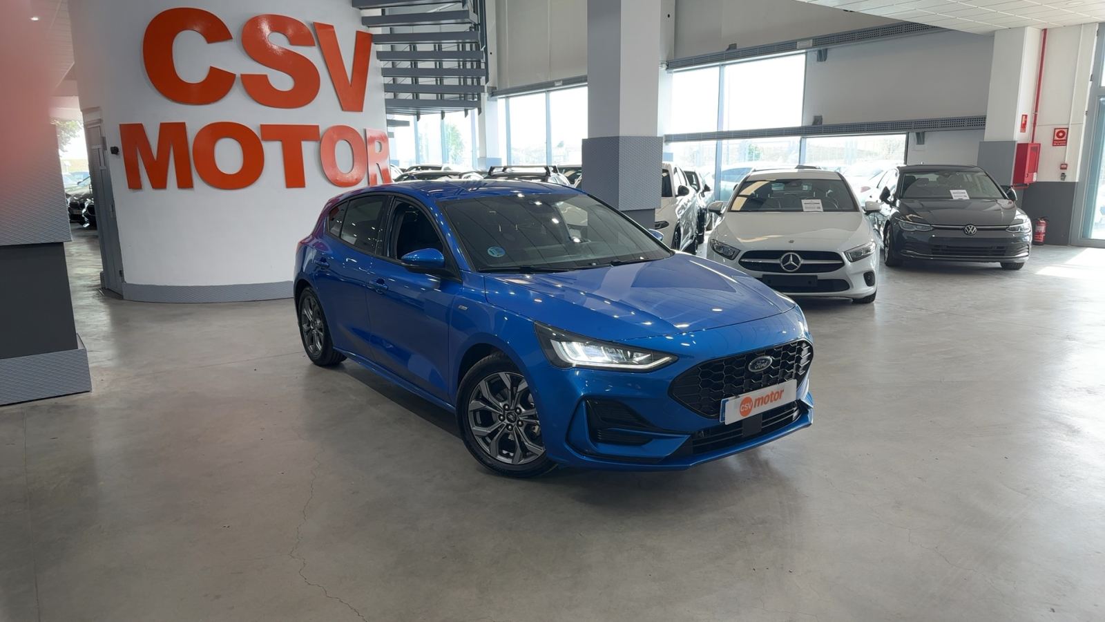 FORD FOCUS — vista 3/4 delantera derecha | CSV Motor VALDEFUENTES