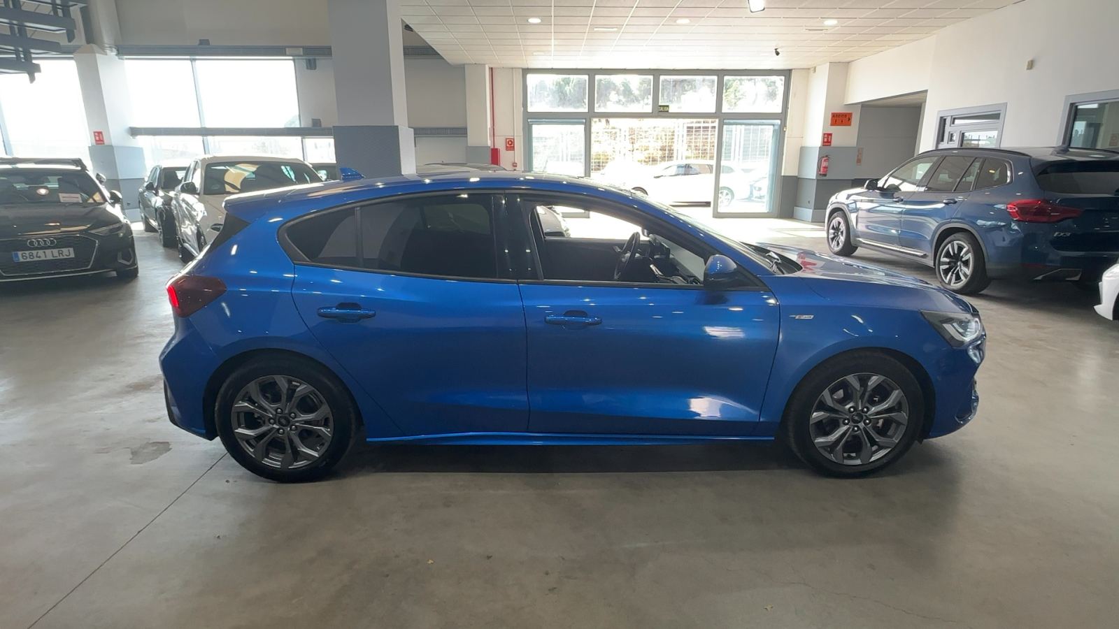 FORD FOCUS — perfil lateral derecho | CSV Motor VALDEFUENTES
