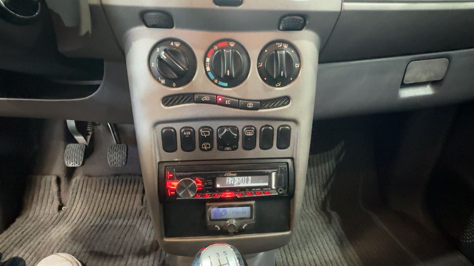 MERCEDES-BENZ — pantalla multimedia | CSV Motor VALDEFUENTES