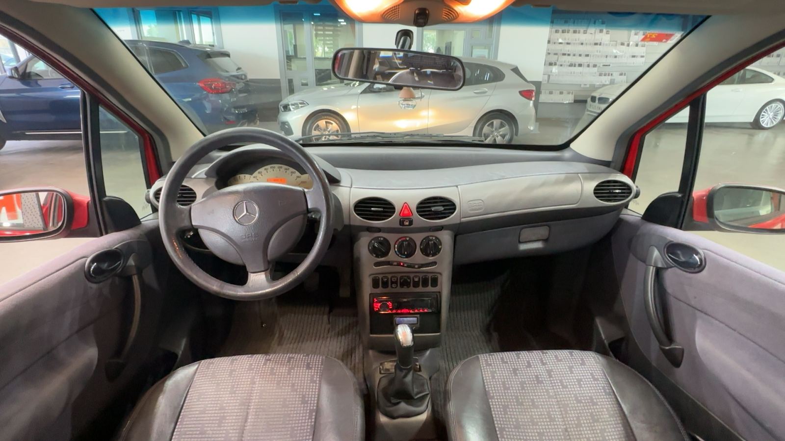 MERCEDES-BENZ — salpicadero y consola central | CSV Motor VALDEFUENTES