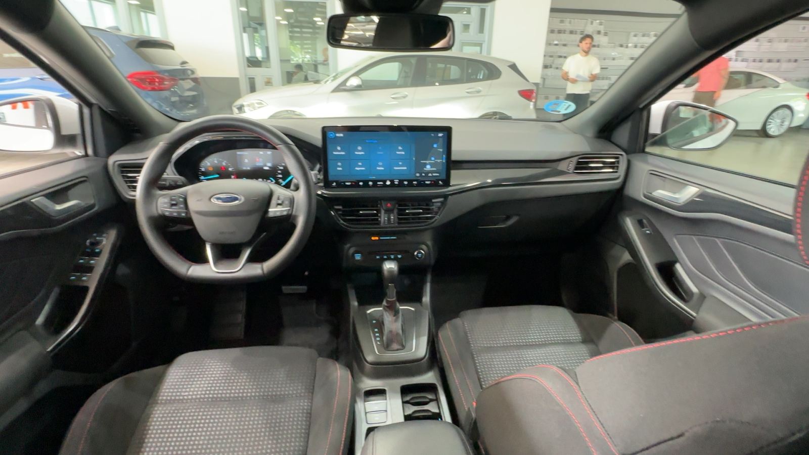 FORD FOCUS — salpicadero y consola central | CSV Motor BILBAO
