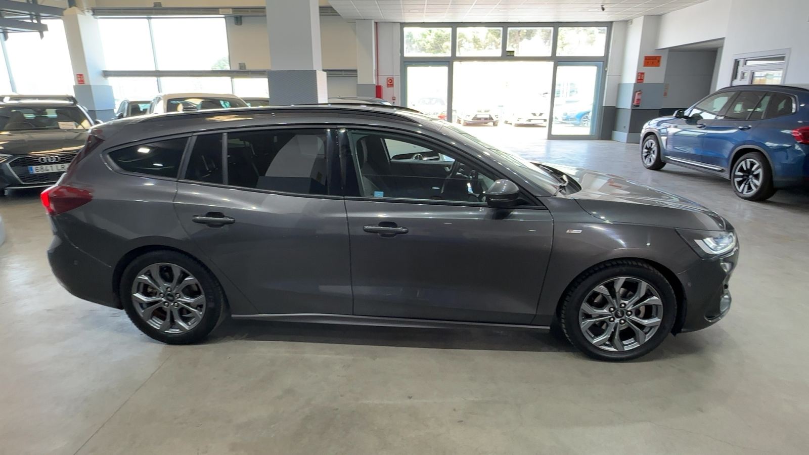 FORD FOCUS — perfil lateral derecho | CSV Motor BARCELONA