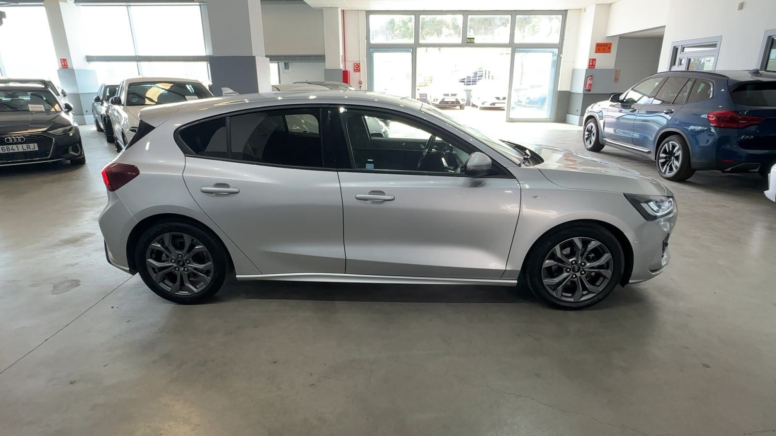 FORD FOCUS — perfil lateral derecho | CSV Motor SEVILLA