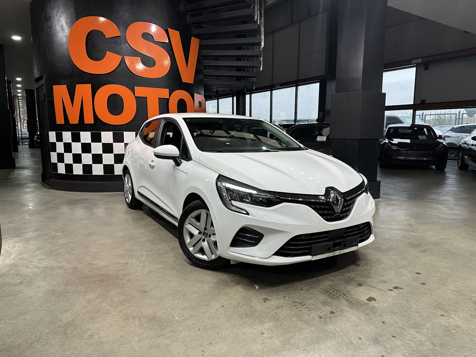Foto 4 de RENAULT CLIO 2022 en venta en CSV Motor SEVILLA