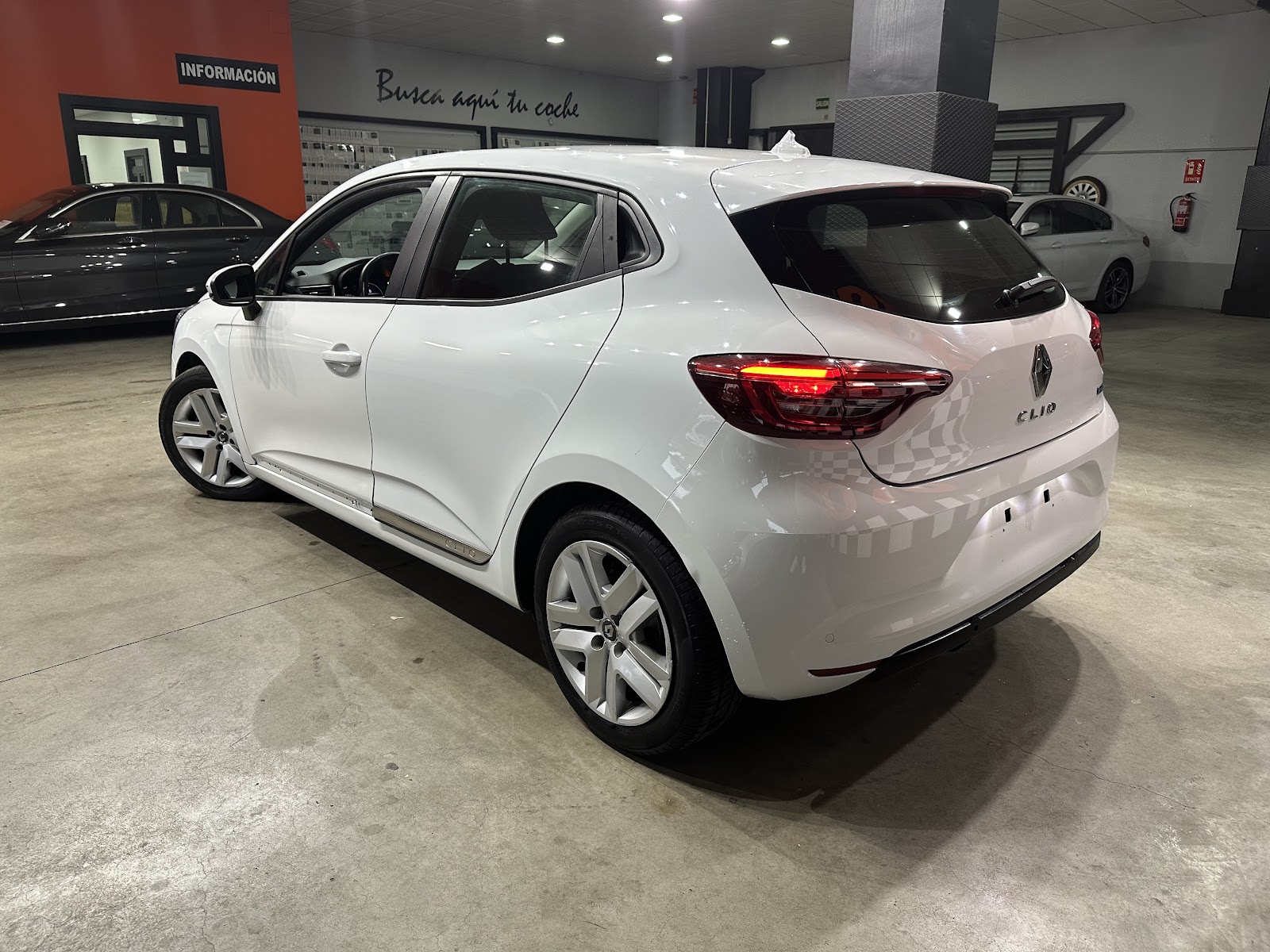 Foto 5 de RENAULT CLIO 2022 en venta en CSV Motor SEVILLA