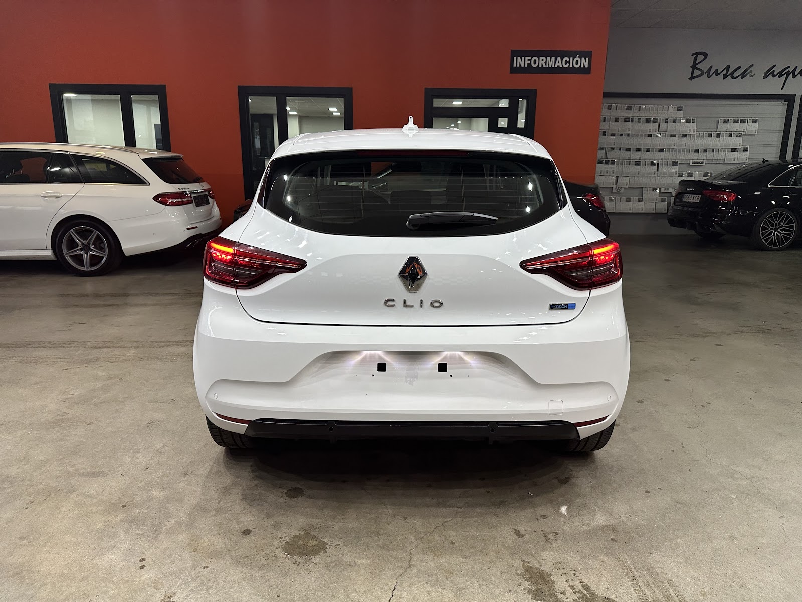 Foto 7 de RENAULT CLIO 2022 en venta en CSV Motor SEVILLA