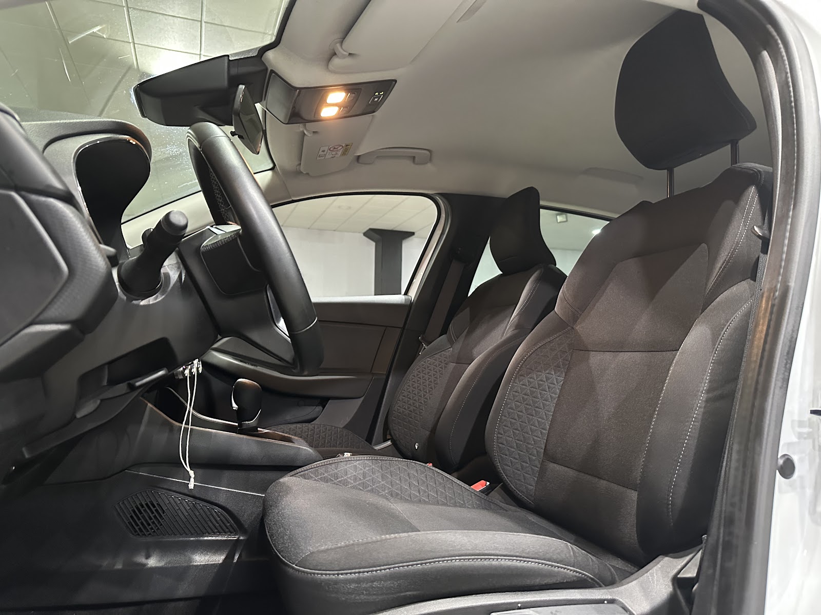 Foto 9 de RENAULT CLIO 2022 en venta en CSV Motor SEVILLA