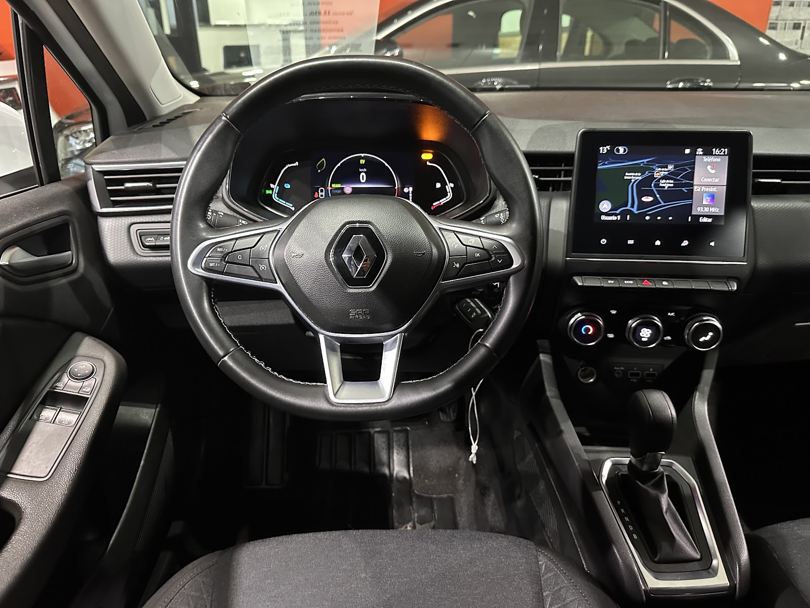 Foto 11 de RENAULT CLIO 2022 en venta en CSV Motor SEVILLA