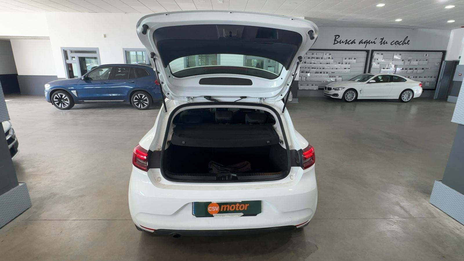 RENAULT CLIO — maletero abierto | CSV Motor BARCELONA