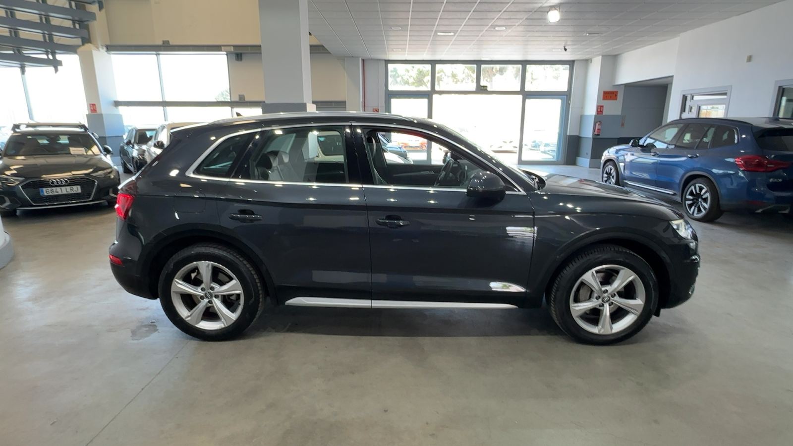 AUDI Q5 — perfil lateral derecho | CSV Motor VALDEFUENTES