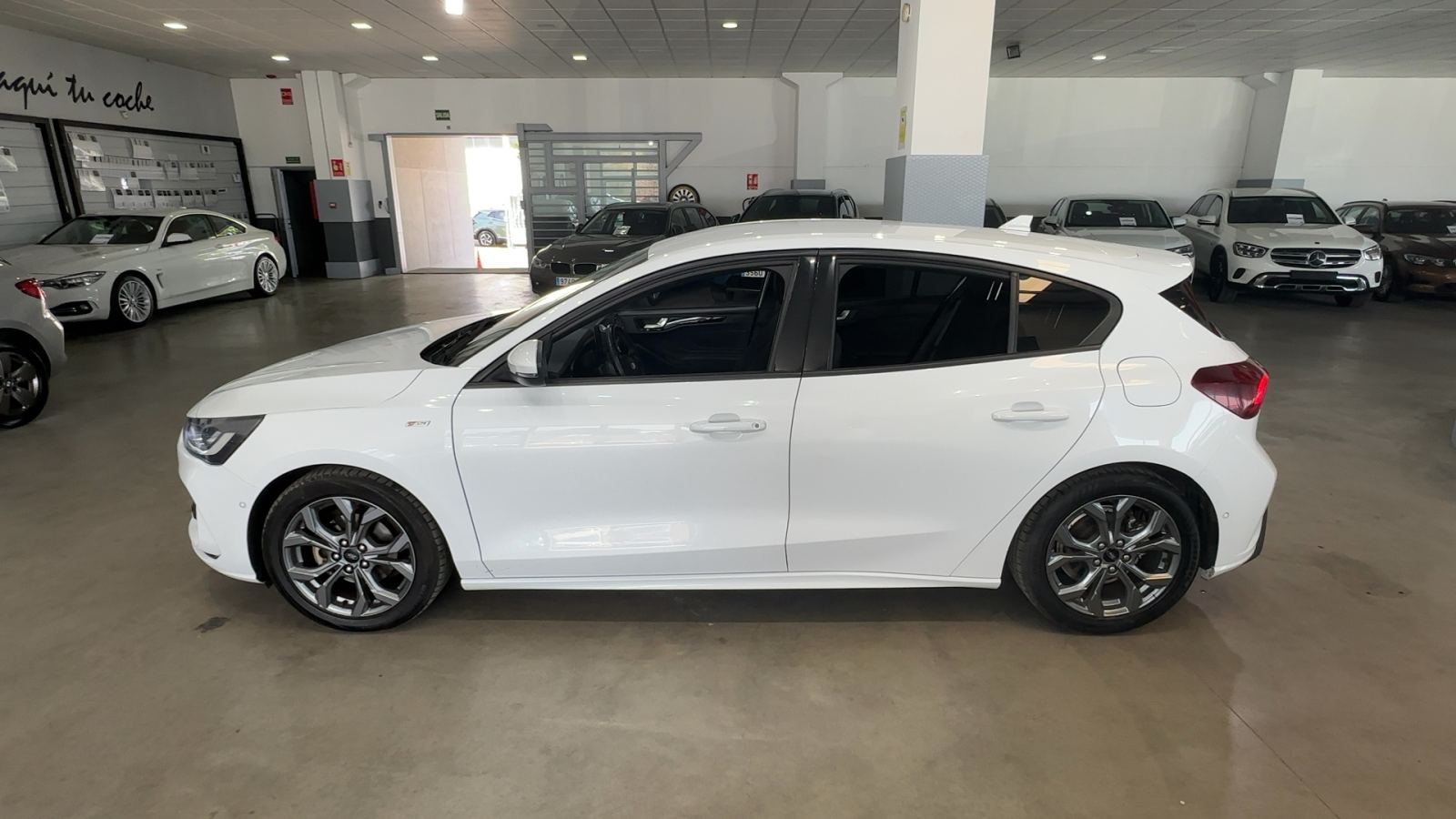 FORD FOCUS — perfil lateral izquierdo | CSV Motor VALDEFUENTES