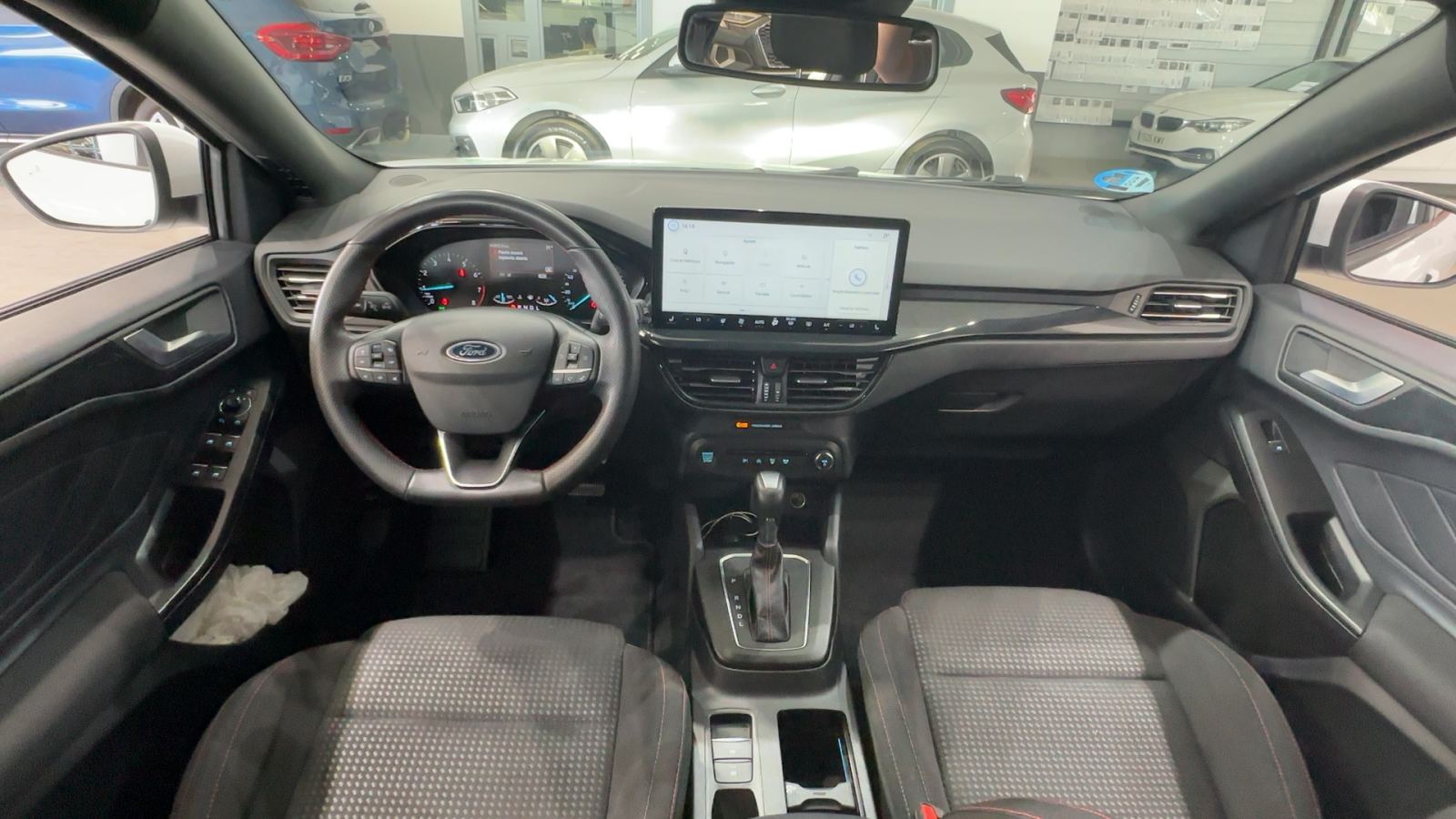FORD FOCUS — salpicadero y consola central | CSV Motor VALDEFUENTES