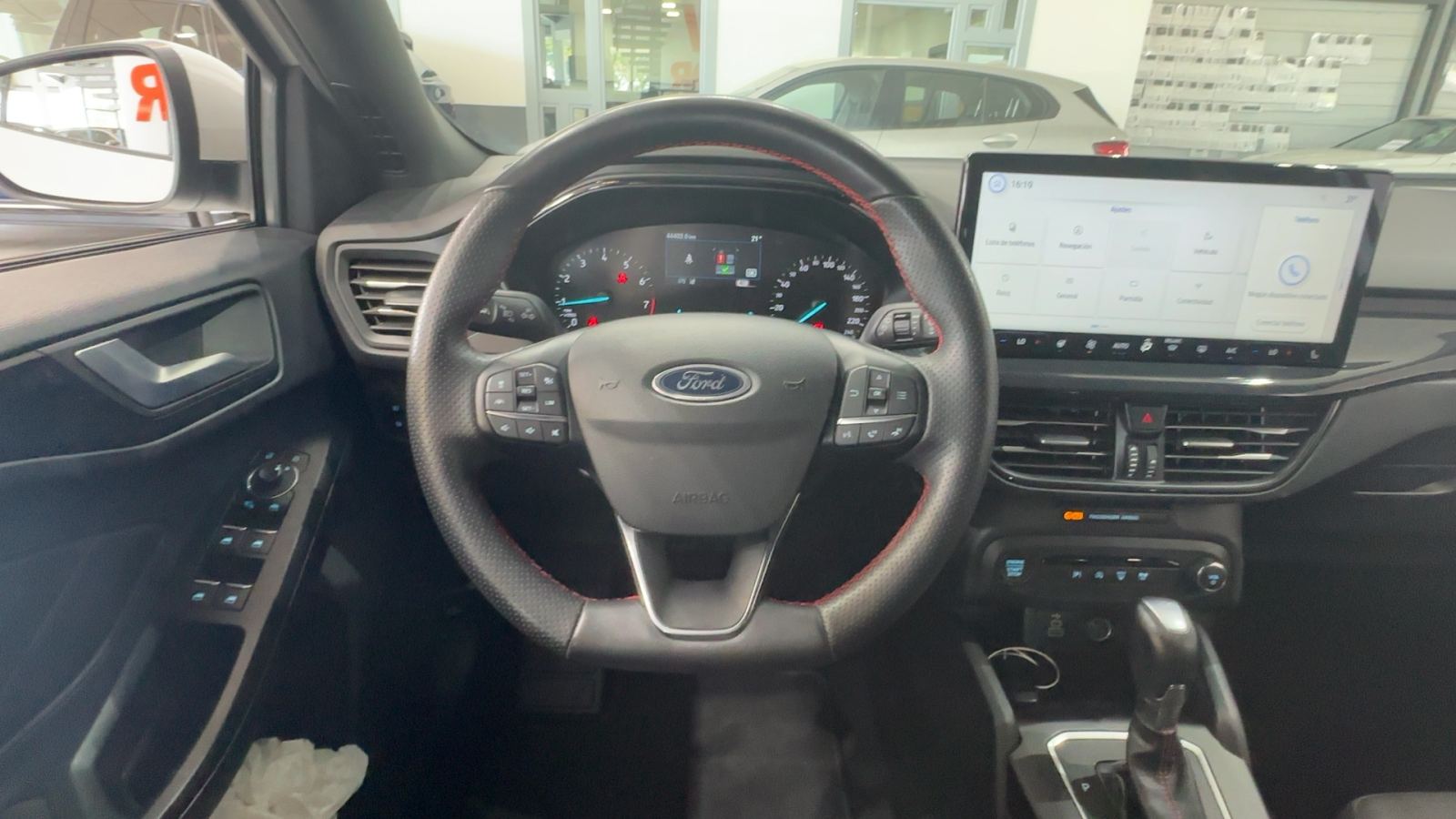 FORD FOCUS — detalle del volante | CSV Motor VALDEFUENTES