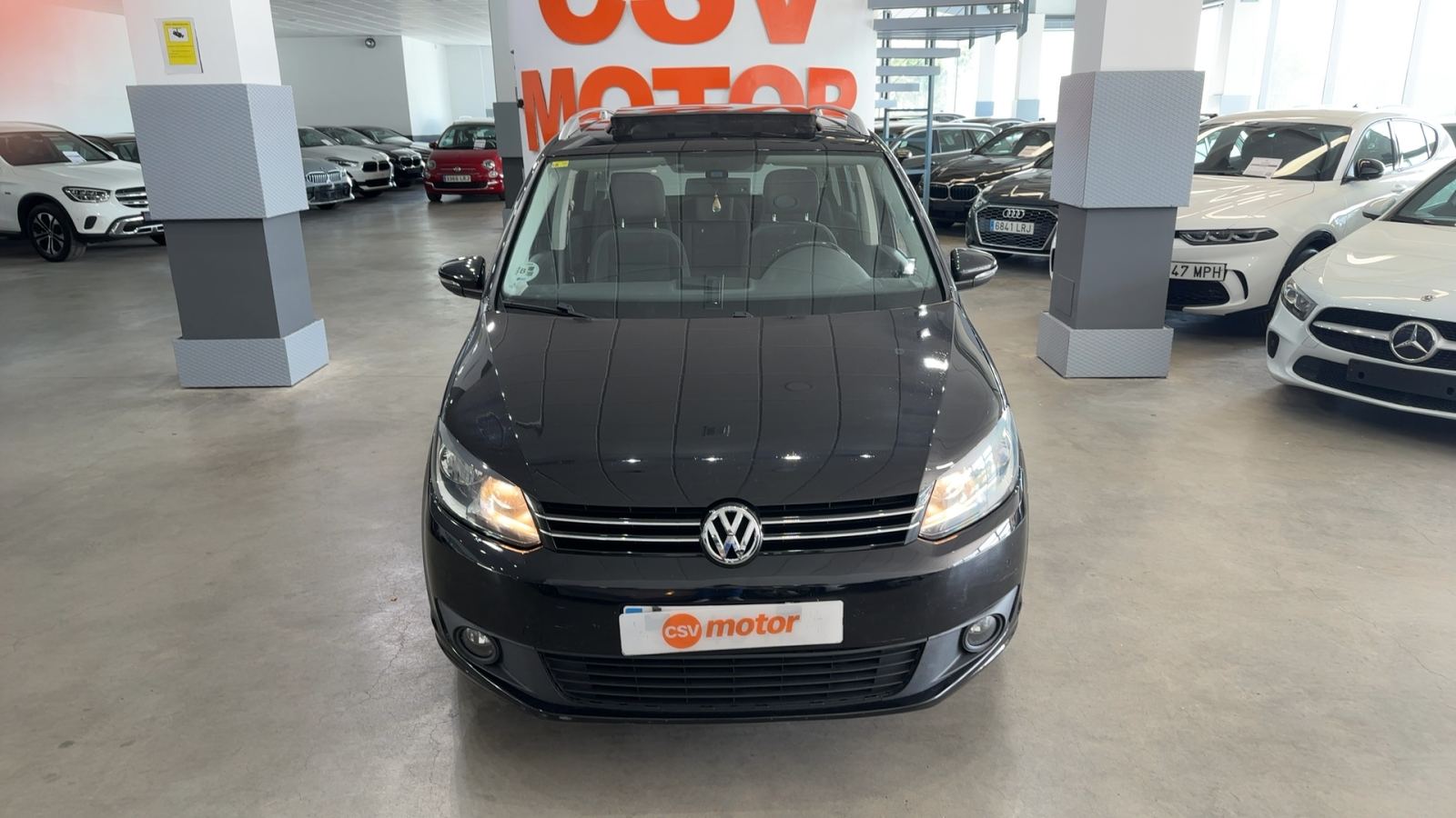 VOLKSWAGEN — detalle frontal | CSV Motor VALDEFUENTES
