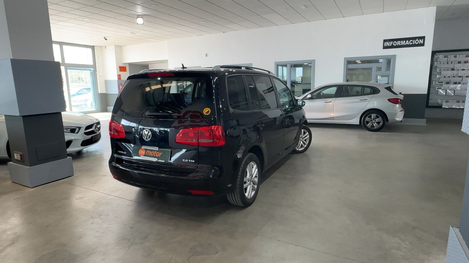 VOLKSWAGEN — vista 3/4 trasera derecha | CSV Motor VALDEFUENTES