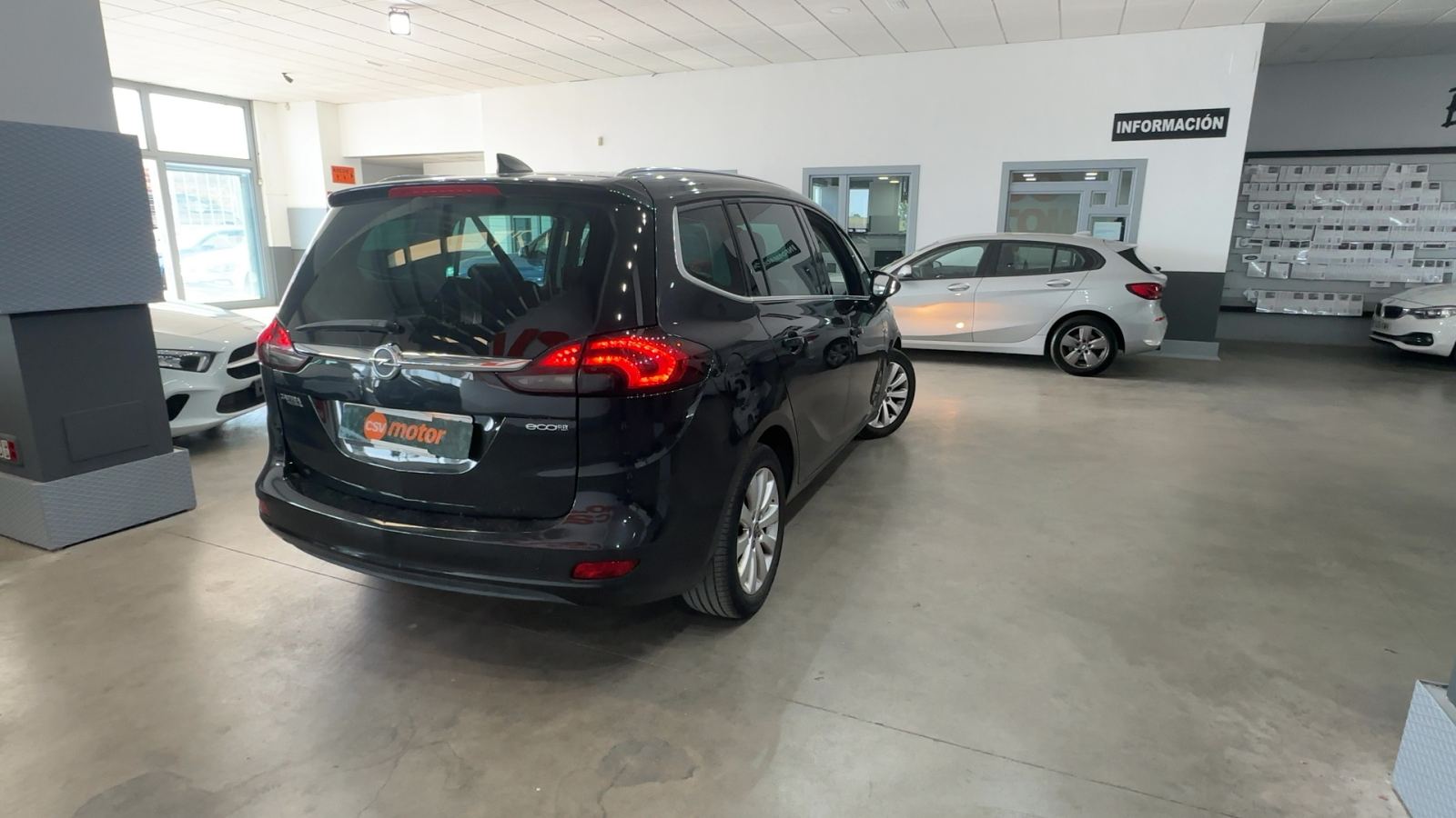 OPEL ZAFIRA — vista 3/4 trasera derecha | CSV Motor VALDEFUENTES