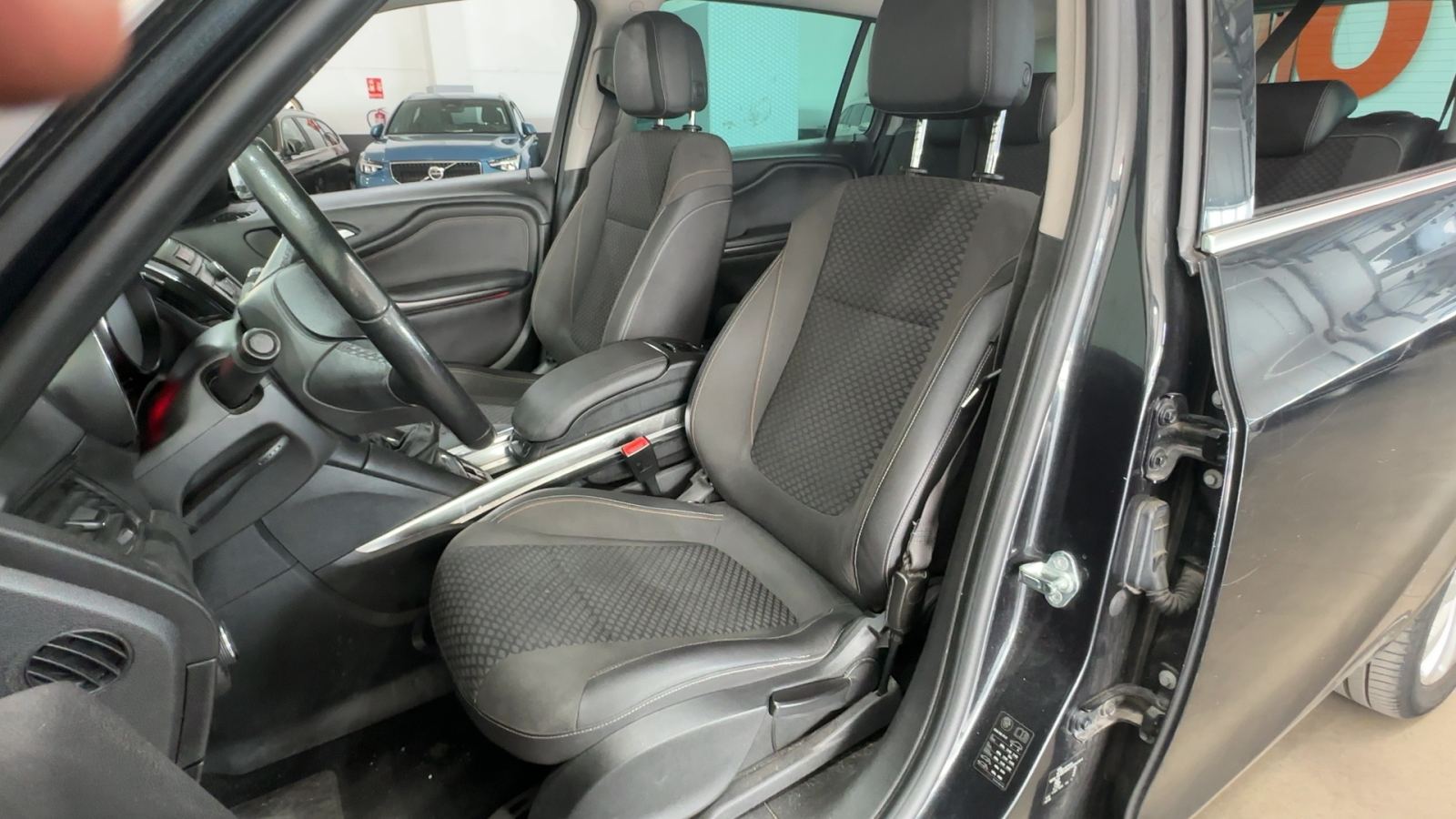 OPEL ZAFIRA — interior asientos delanteros | CSV Motor VALDEFUENTES