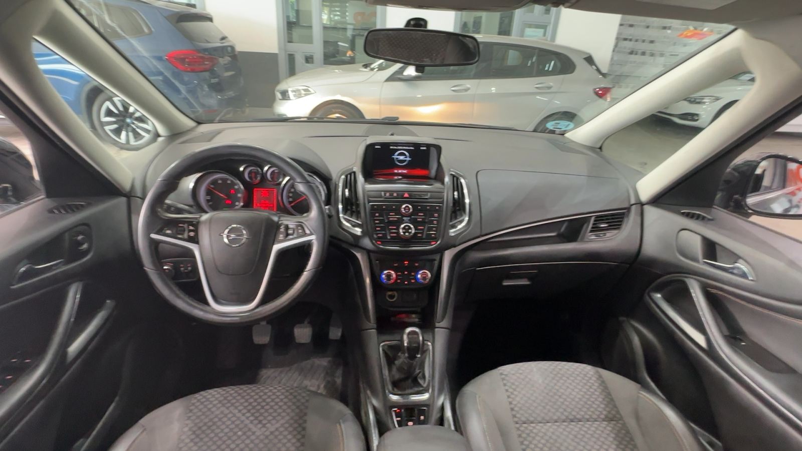 OPEL ZAFIRA — salpicadero y consola central | CSV Motor VALDEFUENTES