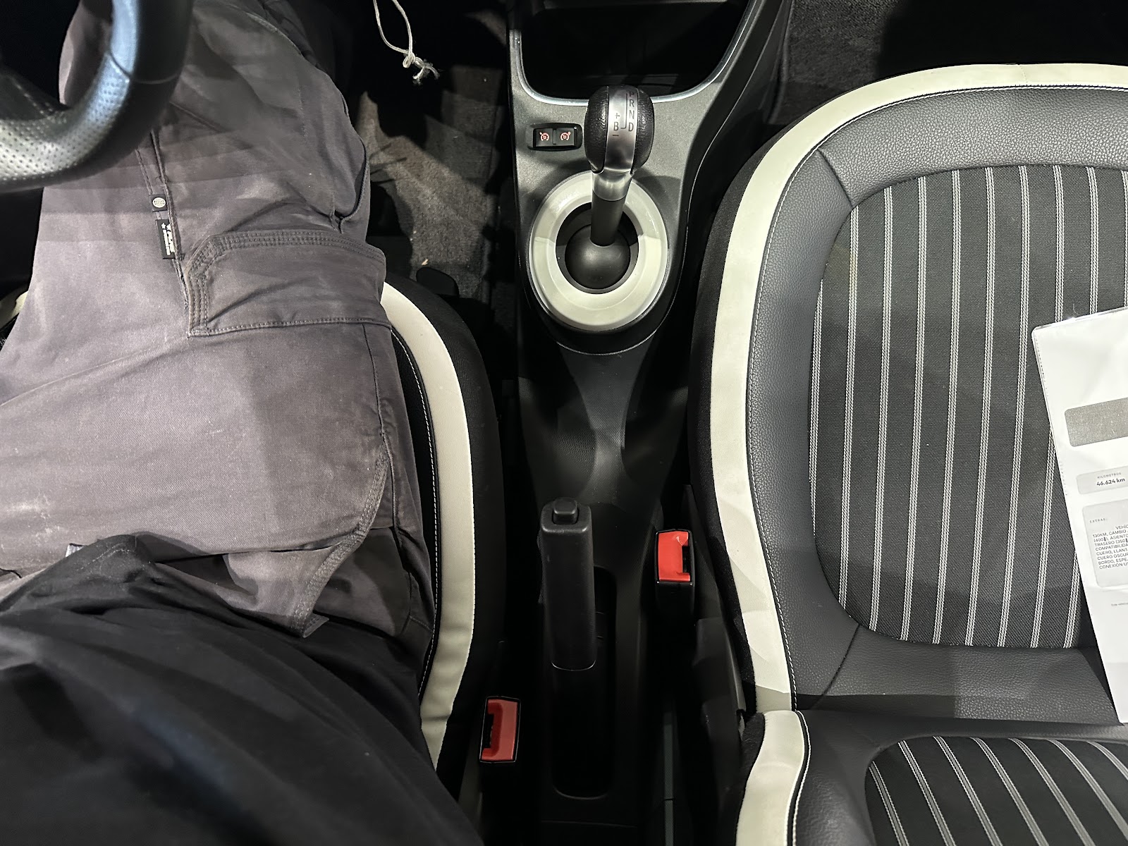 Foto 19 de RENAULT TWINGO 2023 en venta en CSV Motor BILBAO