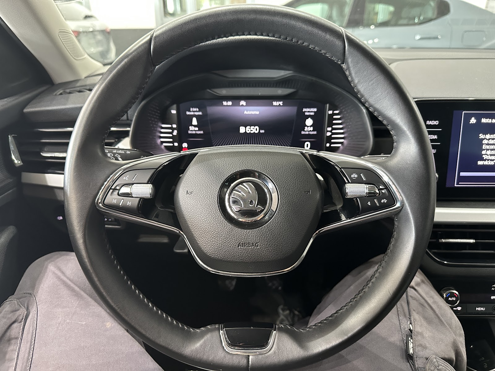 Foto 12 de SKODA KAMIQ 2023 en venta en CSV Motor BARCELONA