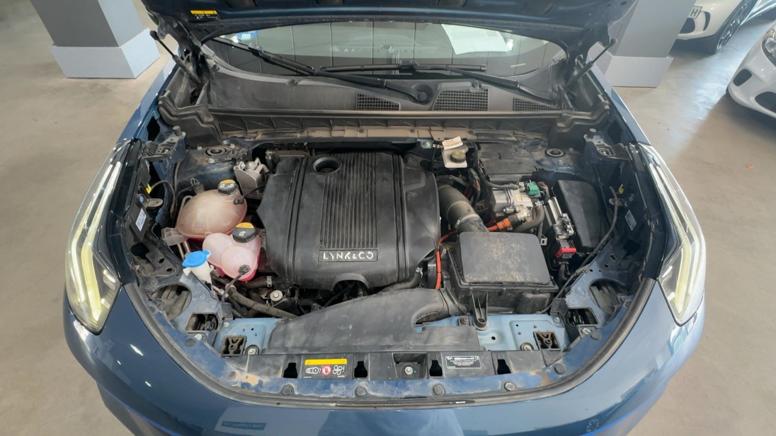 LYNK&CO 01 — vano motor | CSV Motor VALDEFUENTES