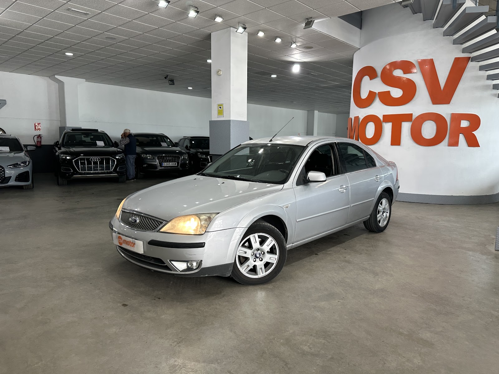 Foto 2 de FORD MONDEO 2004 en venta en CSV Motor VALDEFUENTES