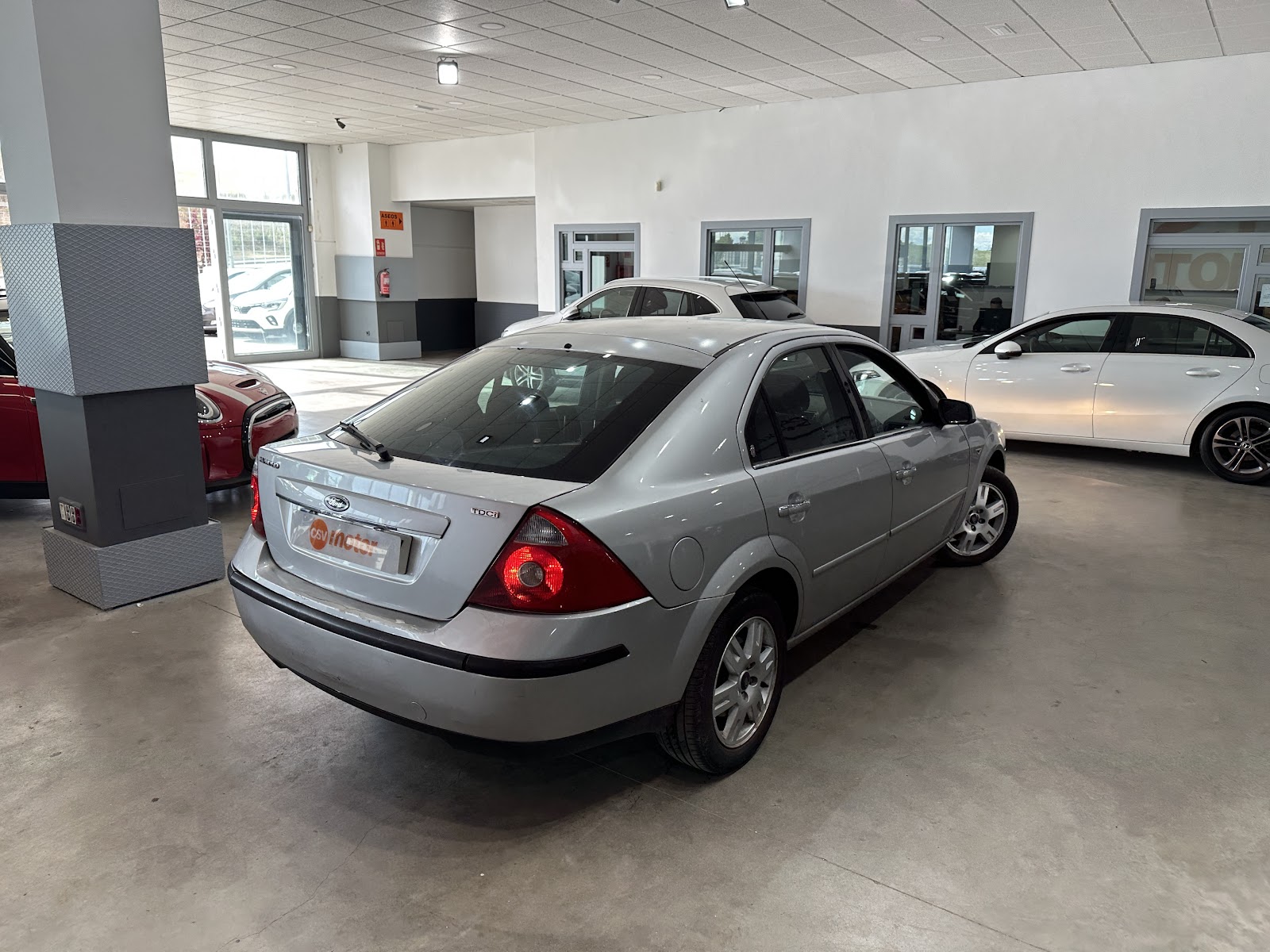 Foto 6 de FORD MONDEO 2004 en venta en CSV Motor VALDEFUENTES