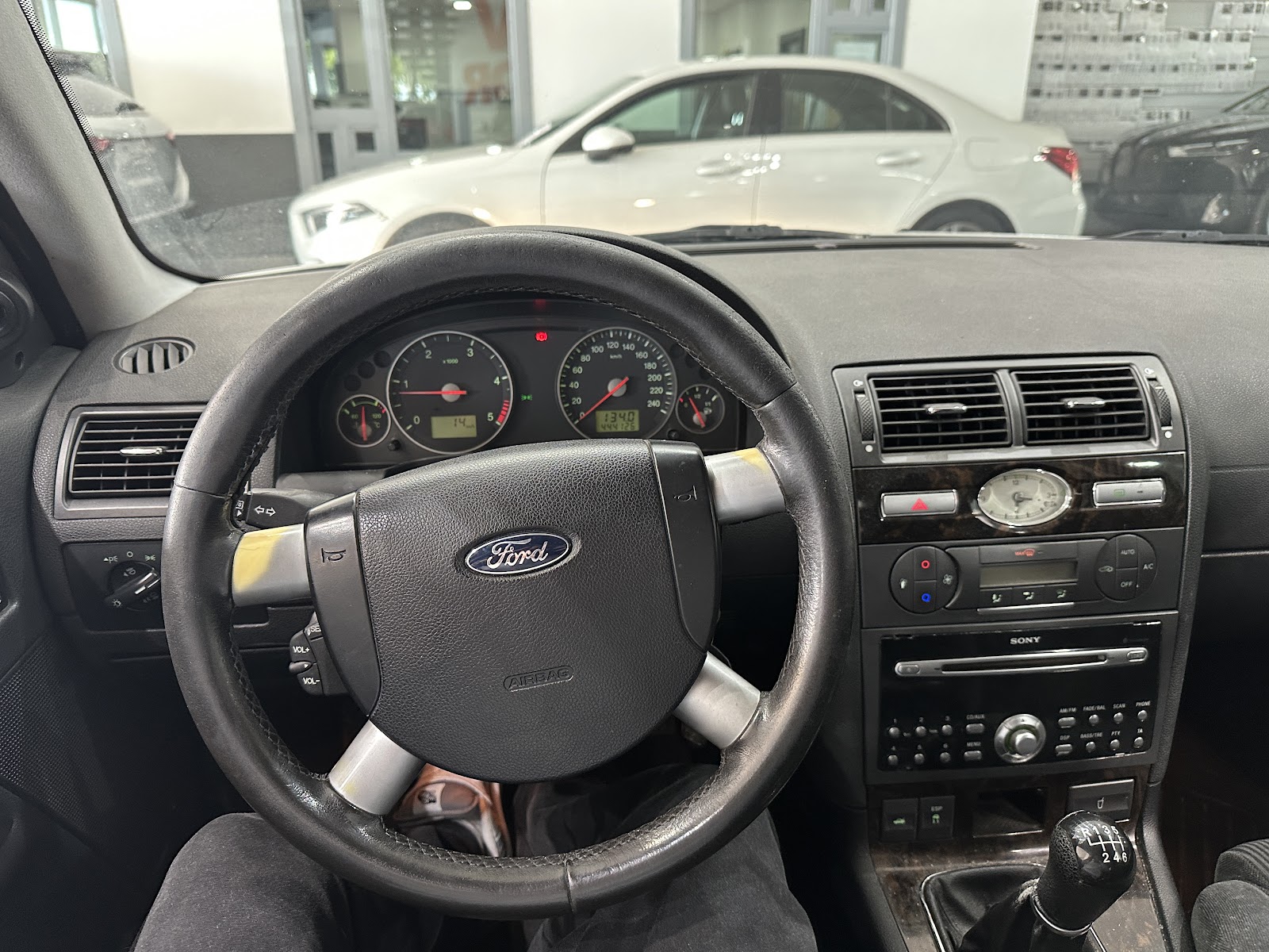 Foto 11 de FORD MONDEO 2004 en venta en CSV Motor VALDEFUENTES