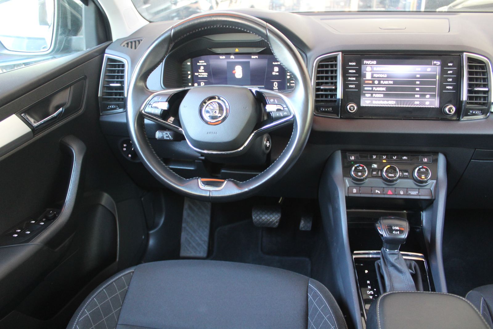 SKODA KAROQ — manual | CSV Motor BARCELONA