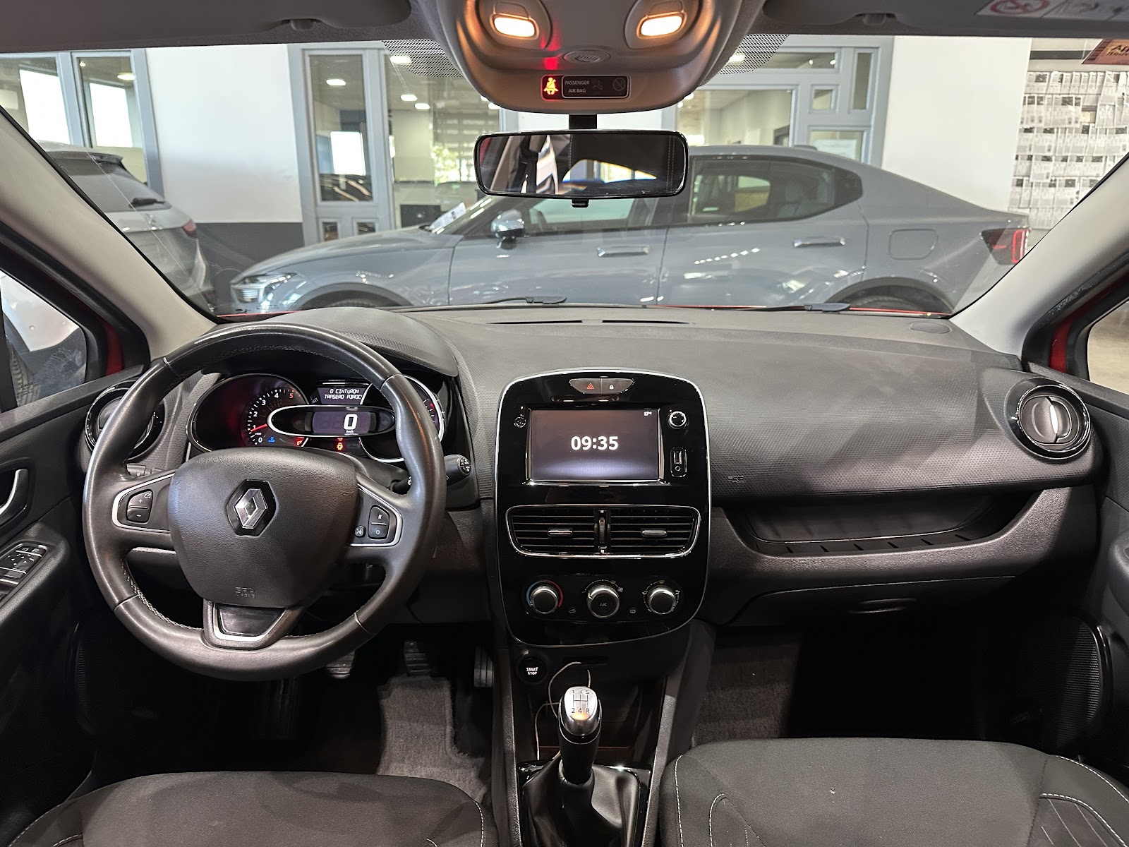Foto 11 de RENAULT CLIO 2019 en venta en CSV Motor BARCELONA