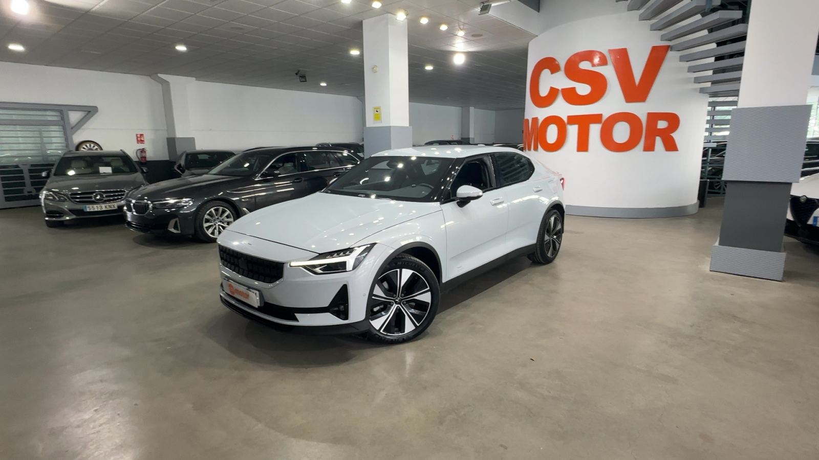 POLESTAR 2 — vista 3/4 delantera izquierda | CSV Motor VALDEFUENTES