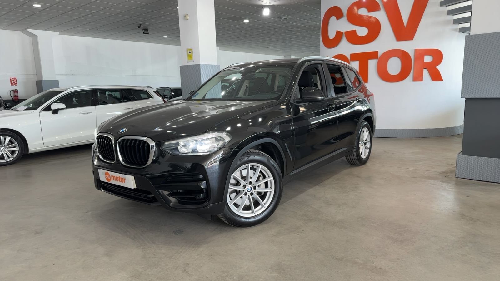 BMW X3 — vista 3/4 delantera izquierda | CSV Motor VALDEFUENTES