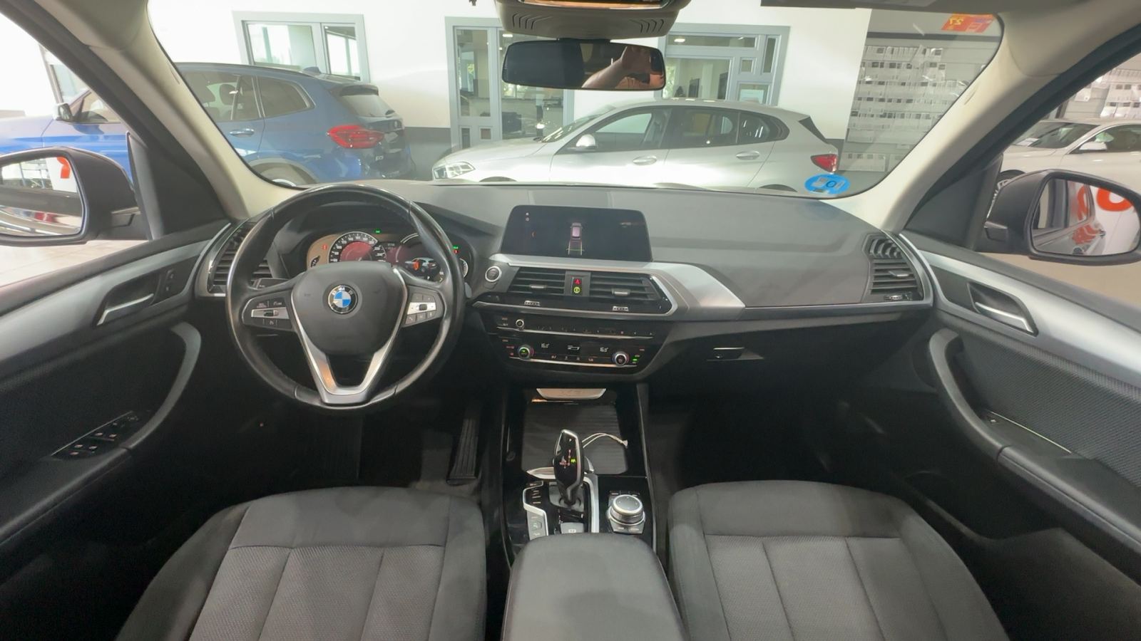BMW X3 — salpicadero y consola central | CSV Motor VALDEFUENTES