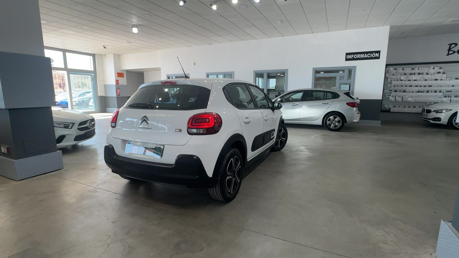 CITROËN C3 — vista 3/4 trasera derecha | CSV Motor VALDEFUENTES
